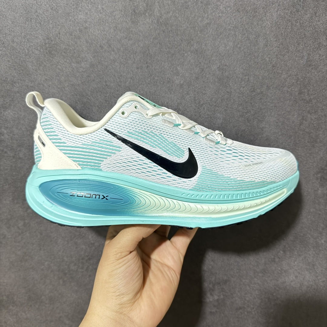【公司级】奥莱 天猫平台充正订单 Nike VOMERO 18 Plus 舒适百搭 低帮 休闲训练城市通勤跑步鞋 原厂软底 原厂材料制作 款号：HM6803-103 尺码：36 36.5 37.5 38 38.5 39 40 40.5 41 42 42.5 43 44 44.5 45-选品中心