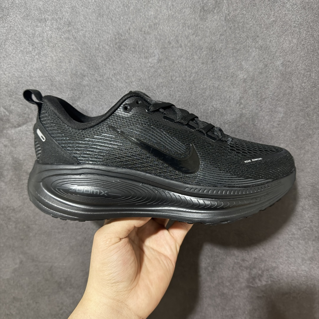 【公司级】奥莱 天猫平台充正订单 Nike VOMERO 18 Plus 舒适百搭 低帮 休闲训练城市通勤跑步鞋 原厂软底 原厂材料制作 款号：HM6803-005 尺码：36 36.5 37.5 38 38.5 39 40 40.5 41 42 42.5 43 44 44.5 45-选品中心