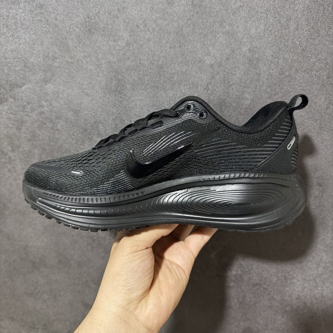 图片[2]-【公司级】奥莱 天猫平台充正订单 Nike VOMERO 18 Plus 舒适百搭 低帮 休闲训练城市通勤跑步鞋 原厂软底 原厂材料制作 款号：HM6803-005 尺码：36 36.5 37.5 38 38.5 39 40 40.5 41 42 42.5 43 44 44.5 45-选品中心