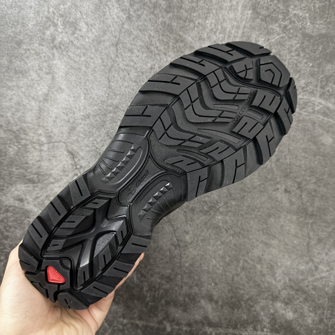 图片[9]-【巅峰升级版】Salomon XT-QUEST ADV 萨洛蒙情侣款户外机能鞋 491718 全新工厂出品 升级品质 全鞋改进为原厂一致材料打造 全新修长鞋型 版型正 全新玻璃冲刀 清洁度提升 中底带数字钢印 网面与鞋头材料校对一致无色差 鞋盒同步原版牛皮纸鞋盒 鞋头处添加☯️太极标 细节多次修改校正 坚持同步原版无差别 终端优势供应 尺码：36 36.5 37.5 38 38.5 39 40 40.5 41 42 42.5 43 44 44.5 45 46-选品中心
