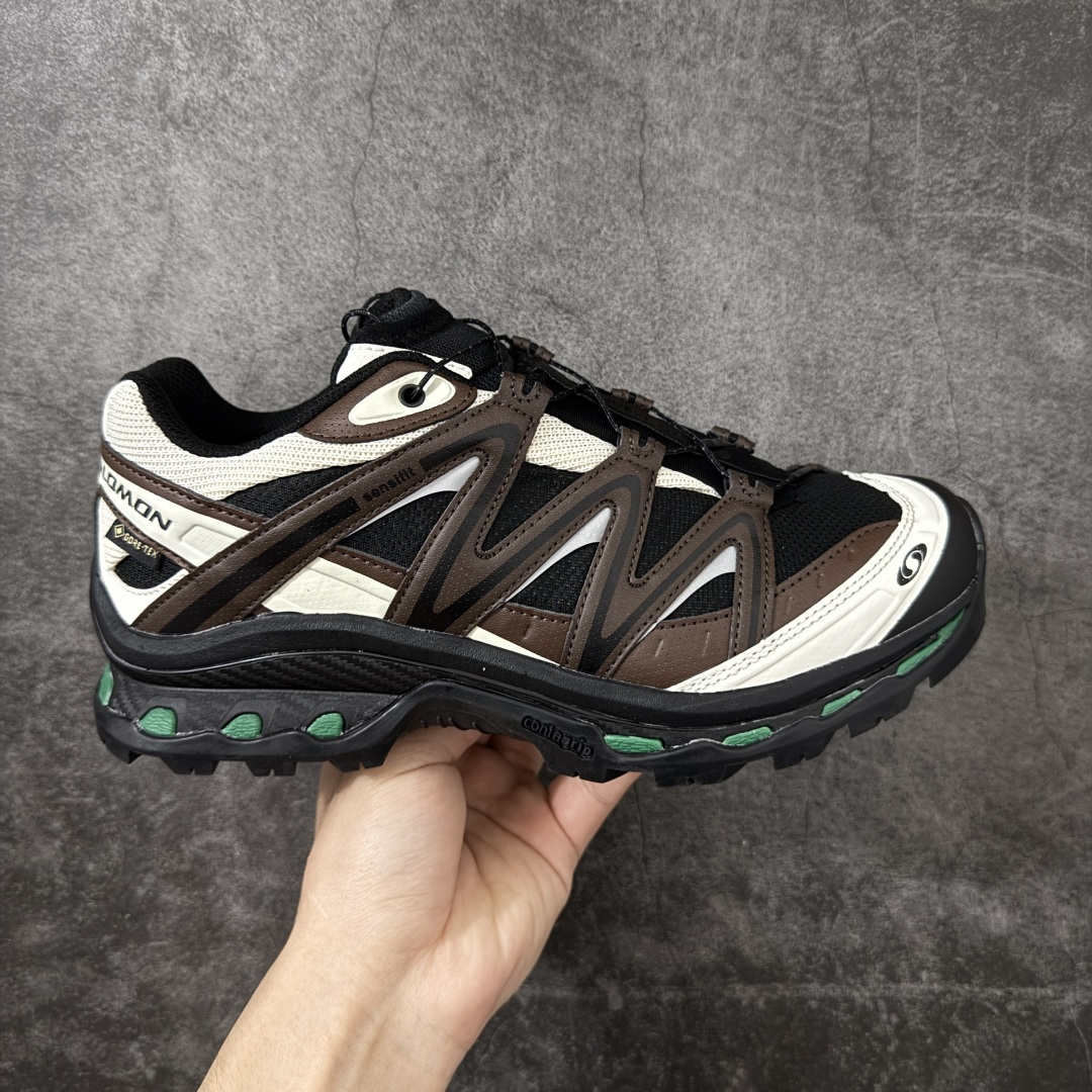 【巅峰升级版】Salomon XT-QUEST ADV 萨洛蒙情侣款户外机能鞋 491718 全新工厂出品 升级品质 全鞋改进为原厂一致材料打造 全新修长鞋型 版型正 全新玻璃冲刀 清洁度提升 中底带数字钢印 网面与鞋头材料校对一致无色差 鞋盒同步原版牛皮纸鞋盒 鞋头处添加☯️太极标 细节多次修改校正 坚持同步原版无差别 终端优势供应 尺码：36 36.5 37.5 38 38.5 39 40 40.5 41 42 42.5 43 44 44.5 45 46-选品中心