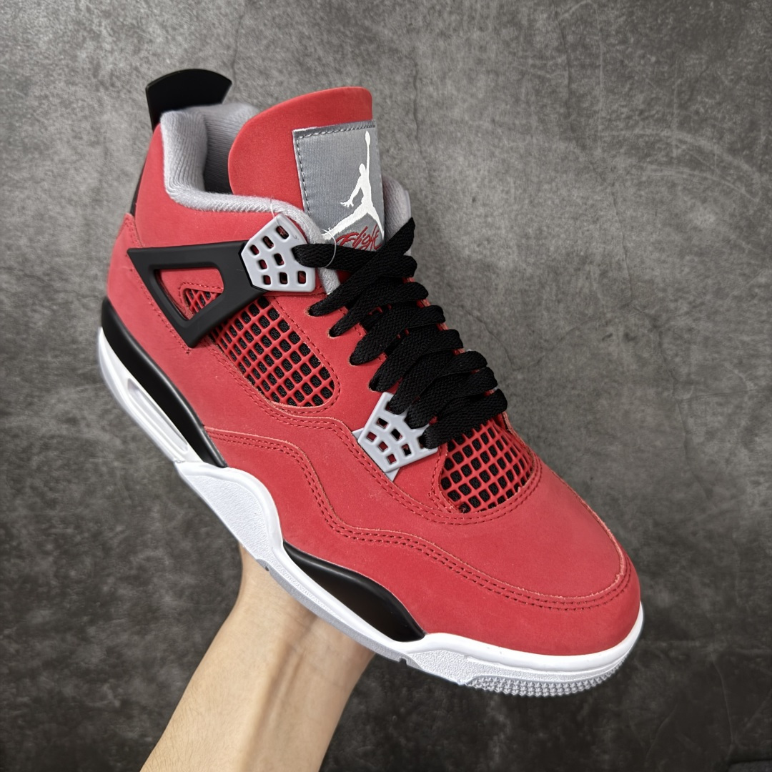 图片[3]-【KZ神头层版】Air Jordan 4 Retro AJ4 2026复刻公牛红黑 FQ8138-600 原汁原味完美呈现四代版型 一比一鞋头弧度高度趴度鞋身弧度 原厂麂皮绒皮料材质 数据细节工艺流程均保持公司一致 细节品控鞋型随意秒杀市面版本 原厂TPU网格鞋带扣 正确内里网布 菱角分明不变形无多余毛边 柔软性质感一致于原鞋 原厂织唛标 原厂飞人电绣工艺 独家绑鞋带手法 印刷中底布 四线拉帮 米色美纹纸贴合固定 进口港宝加持 后跟自然饱满 全鞋荧光划线卡点 追求极致完美 每一双都是工艺品 多重QC质检 超越公司货的品控标准 实实在在的免检产品 尺码：40-48.5-选品中心