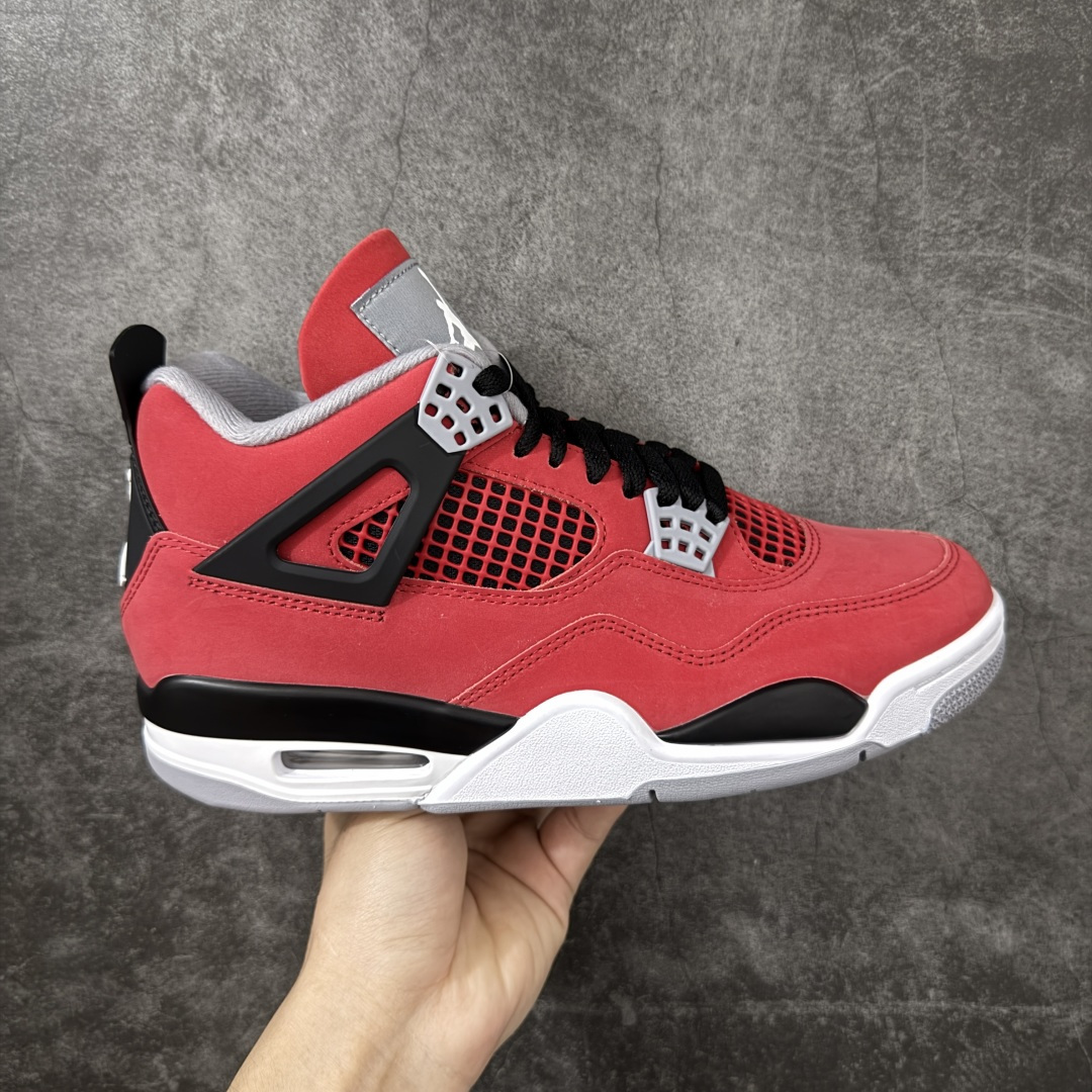 【KZ神头层版】Air Jordan 4 Retro AJ4 2026复刻公牛红黑 FQ8138-600 原汁原味完美呈现四代版型 一比一鞋头弧度高度趴度鞋身弧度 原厂麂皮绒皮料材质 数据细节工艺流程均保持公司一致 细节品控鞋型随意秒杀市面版本 原厂TPU网格鞋带扣 正确内里网布 菱角分明不变形无多余毛边 柔软性质感一致于原鞋 原厂织唛标 原厂飞人电绣工艺 独家绑鞋带手法 印刷中底布 四线拉帮 米色美纹纸贴合固定 进口港宝加持 后跟自然饱满 全鞋荧光划线卡点 追求极致完美 每一双都是工艺品 多重QC质检 超越公司货的品控标准 实实在在的免检产品 尺码：40-48.5-选品中心