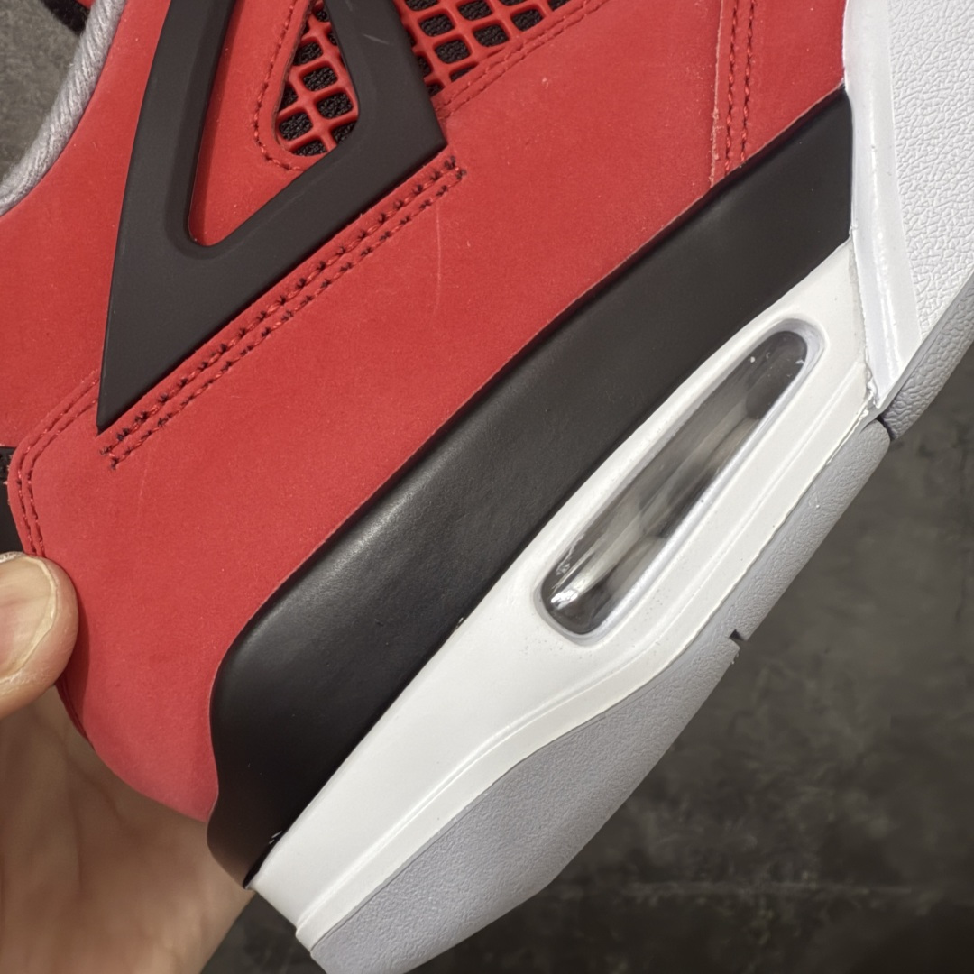 图片[3]-【KZ神头层版】Air Jordan 4 Retro AJ4 2026复刻公牛红黑 FQ8138-600 原汁原味完美呈现四代版型 一比一鞋头弧度高度趴度鞋身弧度 原厂麂皮绒皮料材质 数据细节工艺流程均保持公司一致 细节品控鞋型随意秒杀市面版本 原厂TPU网格鞋带扣 正确内里网布 菱角分明不变形无多余毛边 柔软性质感一致于原鞋 原厂织唛标 原厂飞人电绣工艺 独家绑鞋带手法 印刷中底布 四线拉帮 米色美纹纸贴合固定 进口港宝加持 后跟自然饱满 全鞋荧光划线卡点 追求极致完美 每一双都是工艺品 多重QC质检 超越公司货的品控标准 实实在在的免检产品 尺码：40-48.5-选品中心