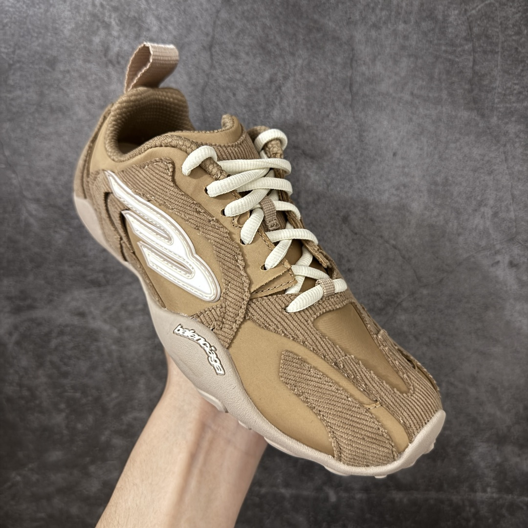 图片[3]-【OK版本】Balenciaga 巴黎世家 21代 Monday Ultra 卡其白色 巴黎新款 鞋面主体采用特制聚酯纤维，同时搭配织物点缀，时尚耐看，无论是运动风还是日常搭配，穿起来都自带气场，走哪都吸晴。 尺码：35-46全码出货-选品中心