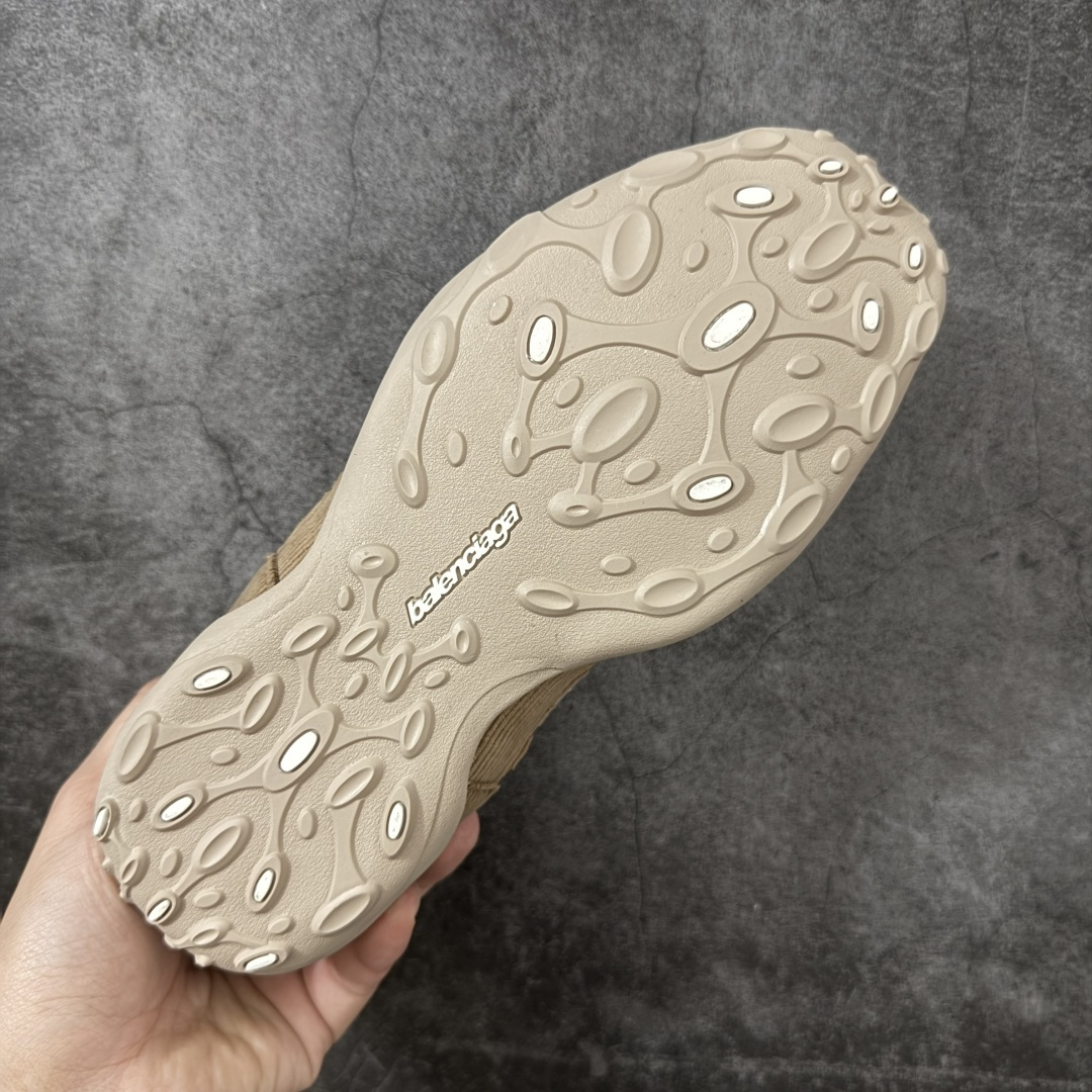 图片[9]-【OK版本】Balenciaga 巴黎世家 21代 Monday Ultra 卡其白色 巴黎新款 鞋面主体采用特制聚酯纤维，同时搭配织物点缀，时尚耐看，无论是运动风还是日常搭配，穿起来都自带气场，走哪都吸晴。 尺码：35-46全码出货-选品中心