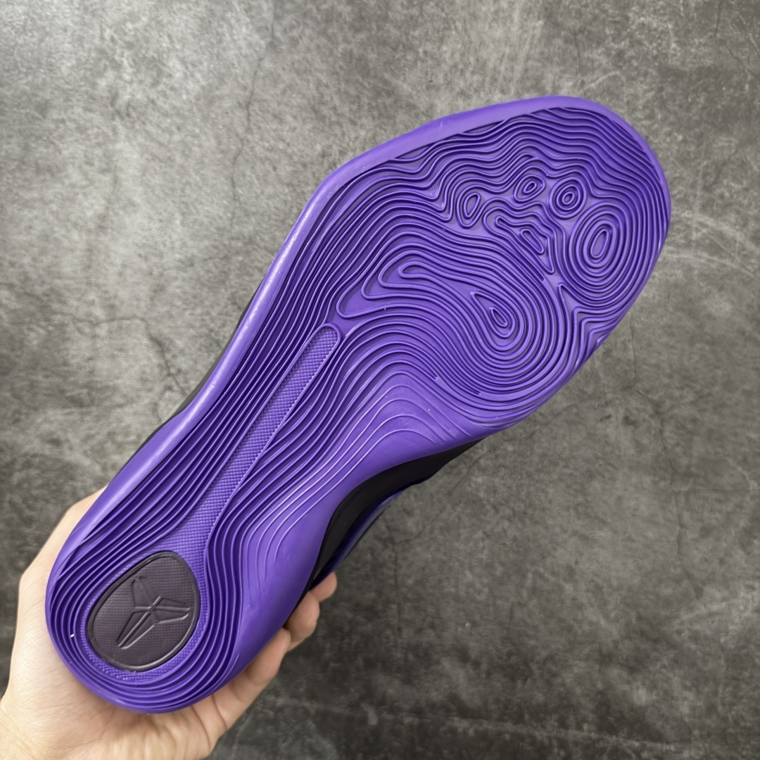 图片[9]-【S2纯原】NK Kobe 9 Low EM PE 科比九代舒适减震防滑低帮篮球鞋 紫色 IH1401-500 React科技鞋垫加持 实战配置直接拉满 原楦纸板开发 鞋身流线型、后跟塑形 区分土肥圆 原厂针织鞋面一针一线匹配原版 全身鞋材卡料色独家定制 唯一万针立体刺绣SWOOSH 真实底模最大48.5 实战利器 专供海外市场 尺码：40 40.5 41 42 42.5 43 44 44.5 45 46 47.5 48.5 （脚宽、脚胖 建议买大半码）-选品中心