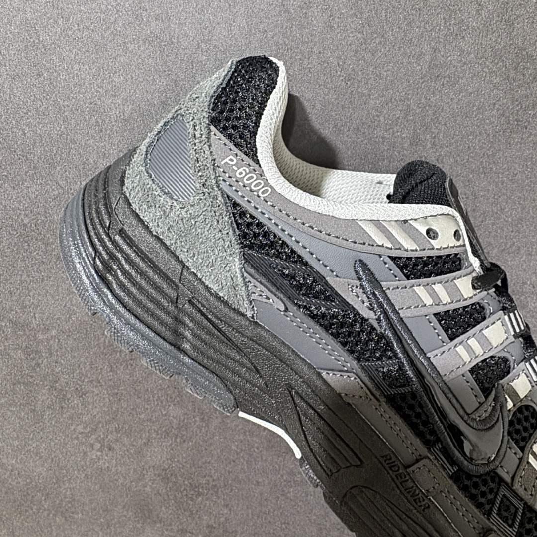 图片[7]-【纯原版】Nike P-6000 复古跑鞋 又能出街又能跑步！Nike p-6000 女子跑鞋内外侧都用了灰色的钩子，采用透气材料，搭配匠心覆面，再现千禧年代的跑鞋风格，塑就大气外观。鞋款秉承 Nike Pegasus 25 和 2006 的设计风格，缔造街头时尚运动风范，同时带来日常穿着舒适感受 货号：HF0015-002 尺码：36 36.5 37.5 38 38.5 39 40 40.5 41 42 42.5 43 44 45-选品中心