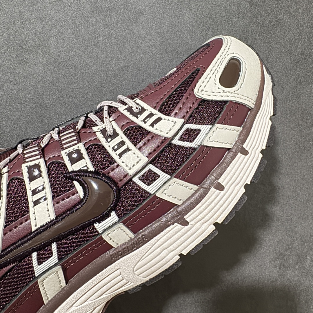 图片[8]-【纯原版】Nike P-6000 复古跑鞋 又能出街又能跑步！Nike p-6000 女子跑鞋内外侧都用了灰色的钩子，采用透气材料，搭配匠心覆面，再现千禧年代的跑鞋风格，塑就大气外观。鞋款秉承 Nike Pegasus 25 和 2006 的设计风格，缔造街头时尚运动风范，同时带来日常穿着舒适感受 货号：IM5237-600 尺码：36 36.5 37.5 38 38.5 39 40 40.5 41 42 42.5 43 44 45-选品中心