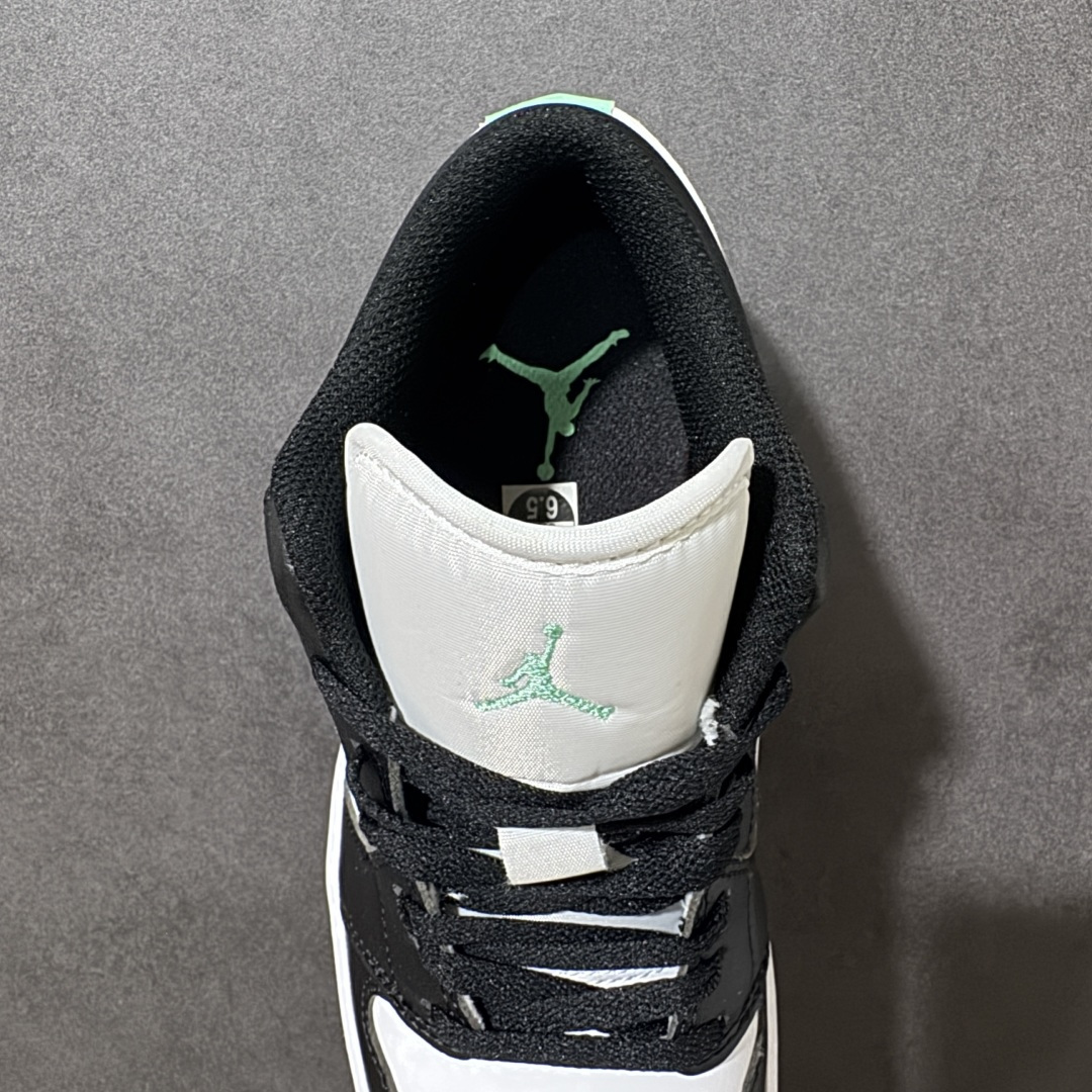 图片[6]-【H11纯原】Nike Air Jordan 1 Low SE AJ1 乔一 舒适贴合 防滑耐磨 低帮 复古篮球鞋 货号：553558-131 尺码：35.5 36 36.5 37.5 38 38.5 39 40 40.5 41 42 42.5 43 44 45 46 47.5 #H11顶级纯原 纯原外贸平台特供订单 #全套原纸板楦头开发 #原厂特供材料配套加持 #确保原汁原味 完美呈现版型 #原档数据独家私模大底 #男女鞋同步官方开发至48.5 #原装进口轻量化鞋垫 #进口港宝加持 后跟自然饱满 还原公司包裹性 #鞋面采用原装数据贴合技术 #全方位贴合包裹脚型 #鞋跟部鞋底牵引设计 #提供强大的抓地性能 #更适应不同实战场地路面-选品中心