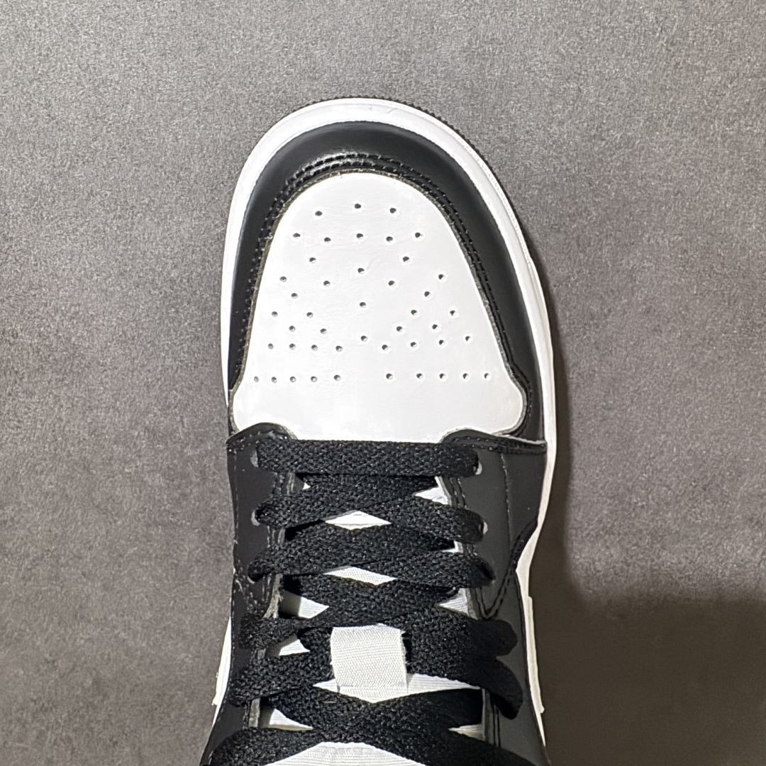 图片[5]-【H11纯原】Nike Air Jordan 1 Low SE AJ1 乔一 舒适贴合 防滑耐磨 低帮 复古篮球鞋 货号：553558-131 尺码：35.5 36 36.5 37.5 38 38.5 39 40 40.5 41 42 42.5 43 44 45 46 47.5 #H11顶级纯原 纯原外贸平台特供订单 #全套原纸板楦头开发 #原厂特供材料配套加持 #确保原汁原味 完美呈现版型 #原档数据独家私模大底 #男女鞋同步官方开发至48.5 #原装进口轻量化鞋垫 #进口港宝加持 后跟自然饱满 还原公司包裹性 #鞋面采用原装数据贴合技术 #全方位贴合包裹脚型 #鞋跟部鞋底牵引设计 #提供强大的抓地性能 #更适应不同实战场地路面-选品中心