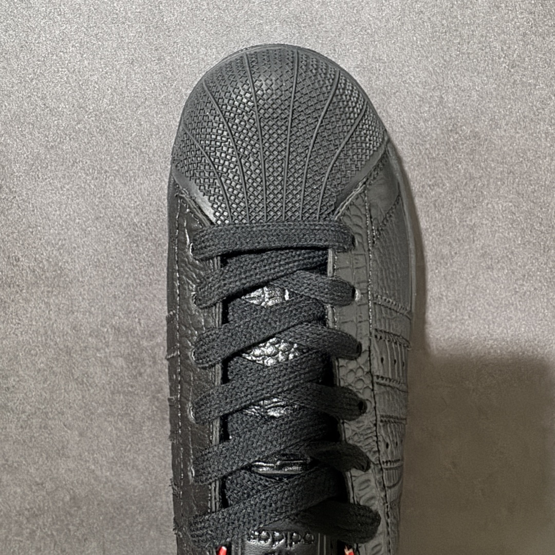 图片[5]-【纯原版】Adidas Originals Superstar II 防滑耐磨 低帮贝壳头板鞋 同步官方配色，全新升级鞋型，更贴合脚型，标志性贝壳头+三条杠设计，复古又百搭，从60年代火到现在不是没道理 货号：IH9310 尺码：35.5 36 36.5 37 38 38.5 39 40 40.5 41 42 42.5 43 44 44.5 45-选品中心