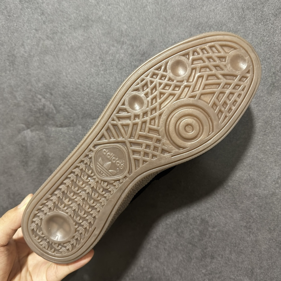 图片[9]-【公司级】Adidas Handball Spezial Loafer KJ0641 阿迪达斯经典复古休闲乐福鞋 全鞋采用反毛皮制作 牛筋耐磨大底 承载青春情怀的板鞋 经典三条杠装饰鞋侧 品牌辨识度清晰 尺码：36 36.5 37 38 38.5 39 40 40.5 41 42 42.5 43 44 44.5 45-选品中心