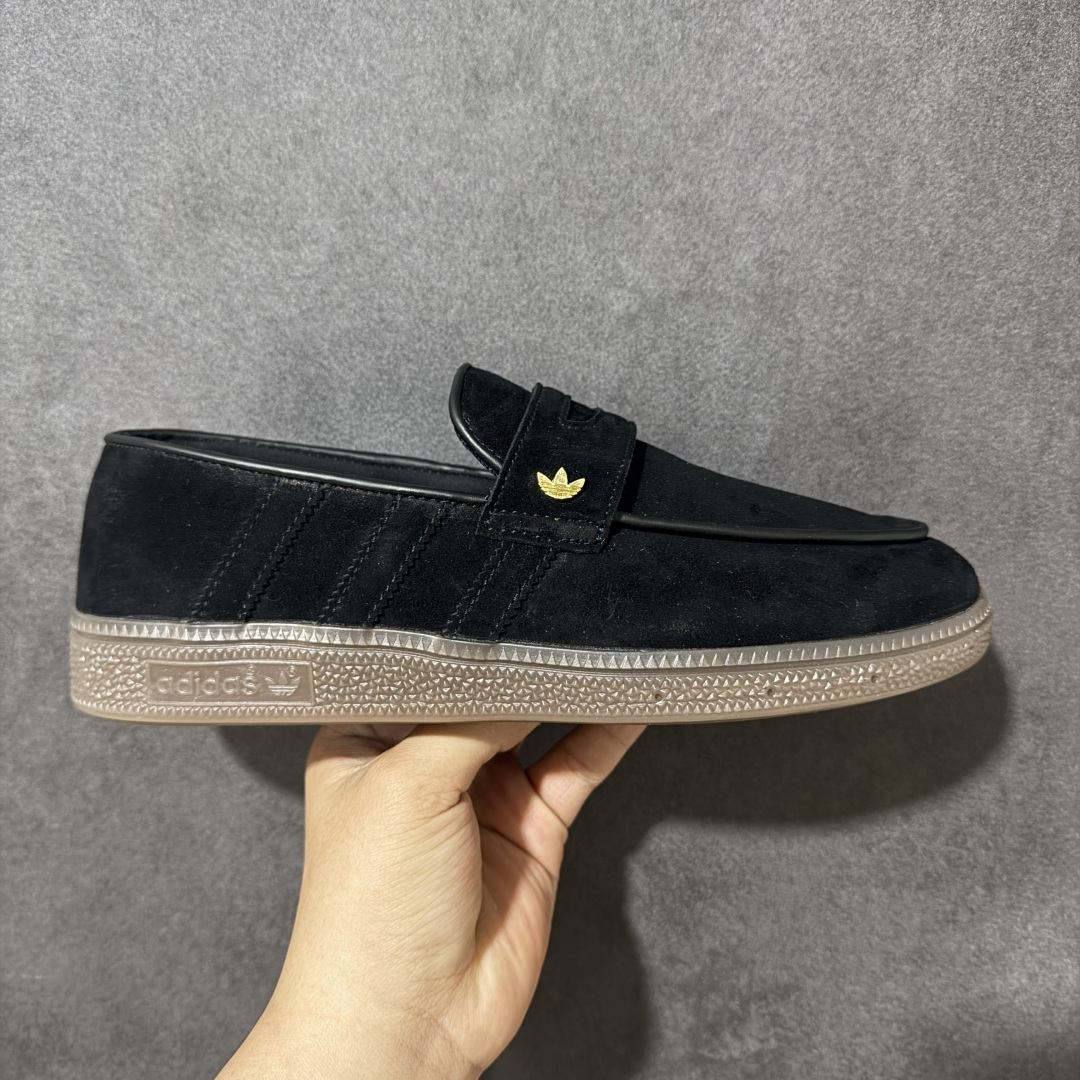 【公司级】Adidas Handball Spezial Loafer KJ0641 阿迪达斯经典复古休闲乐福鞋 全鞋采用反毛皮制作 牛筋耐磨大底 承载青春情怀的板鞋 经典三条杠装饰鞋侧 品牌辨识度清晰 尺码：36 36.5 37 38 38.5 39 40 40.5 41 42 42.5 43 44 44.5 45-选品中心