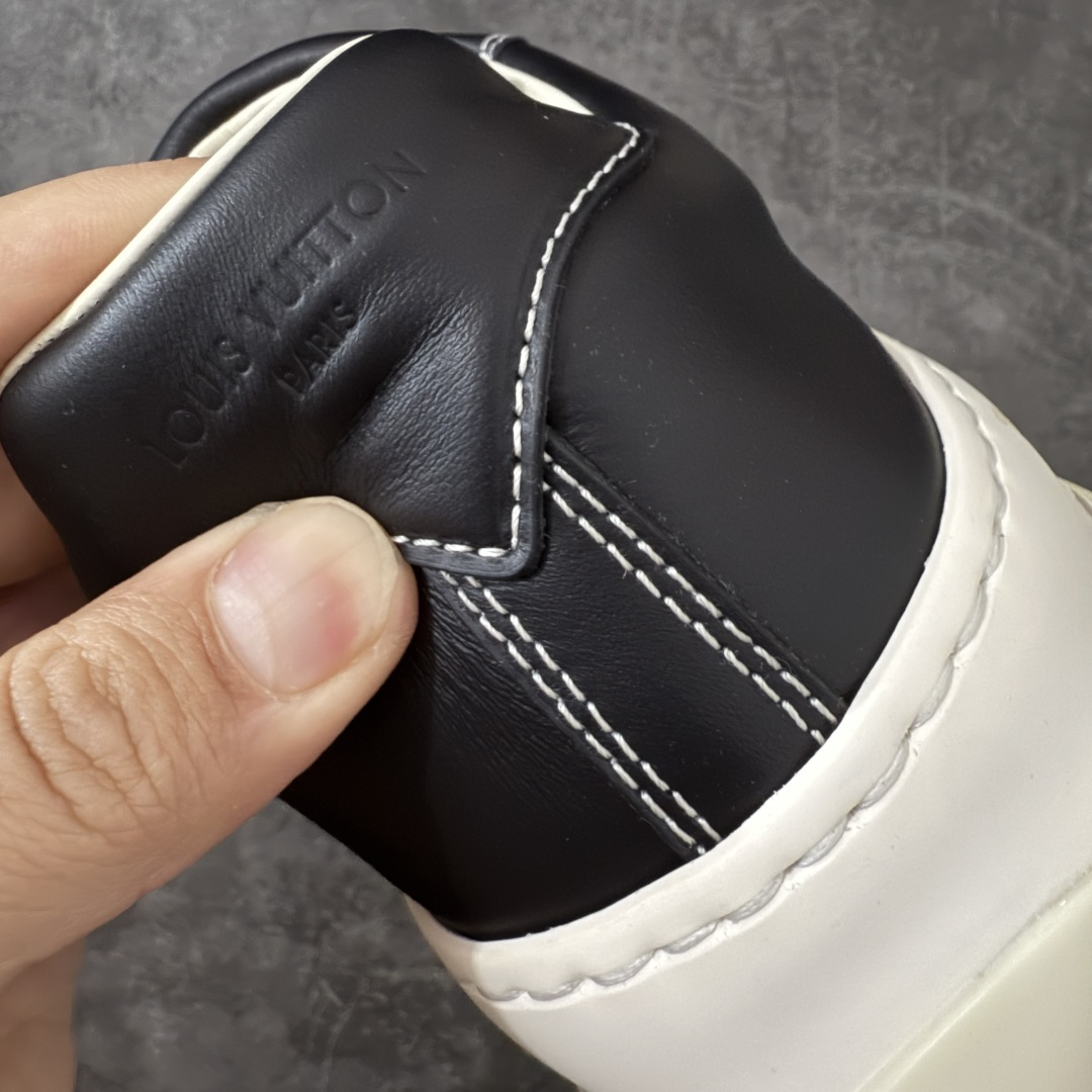 图片[2]-【佛山超a版】LV 路易威登LOUIS VUITTON Tilted Low Sneakers 倾斜系列低帮复古休闲运动文化百搭板鞋 2026早春款板鞋 市场最顶天花板 正确细节 完美版型做工 欢迎对比市场任何品质的货品 广东原产 升级原楦型开发纸版 包装说明书防尘布袋物件(附送官方快递加固牛皮纸外盒!!)#采用Monogram 丹宁布鞋面材质#鞋垫嵌入软脚感EVA物料#后跟耐弯折滴塑支撑片#全新开发TPR光泽组合隔色鞋底❗ 尺码：39 40 41 42 43 44 45-选品中心