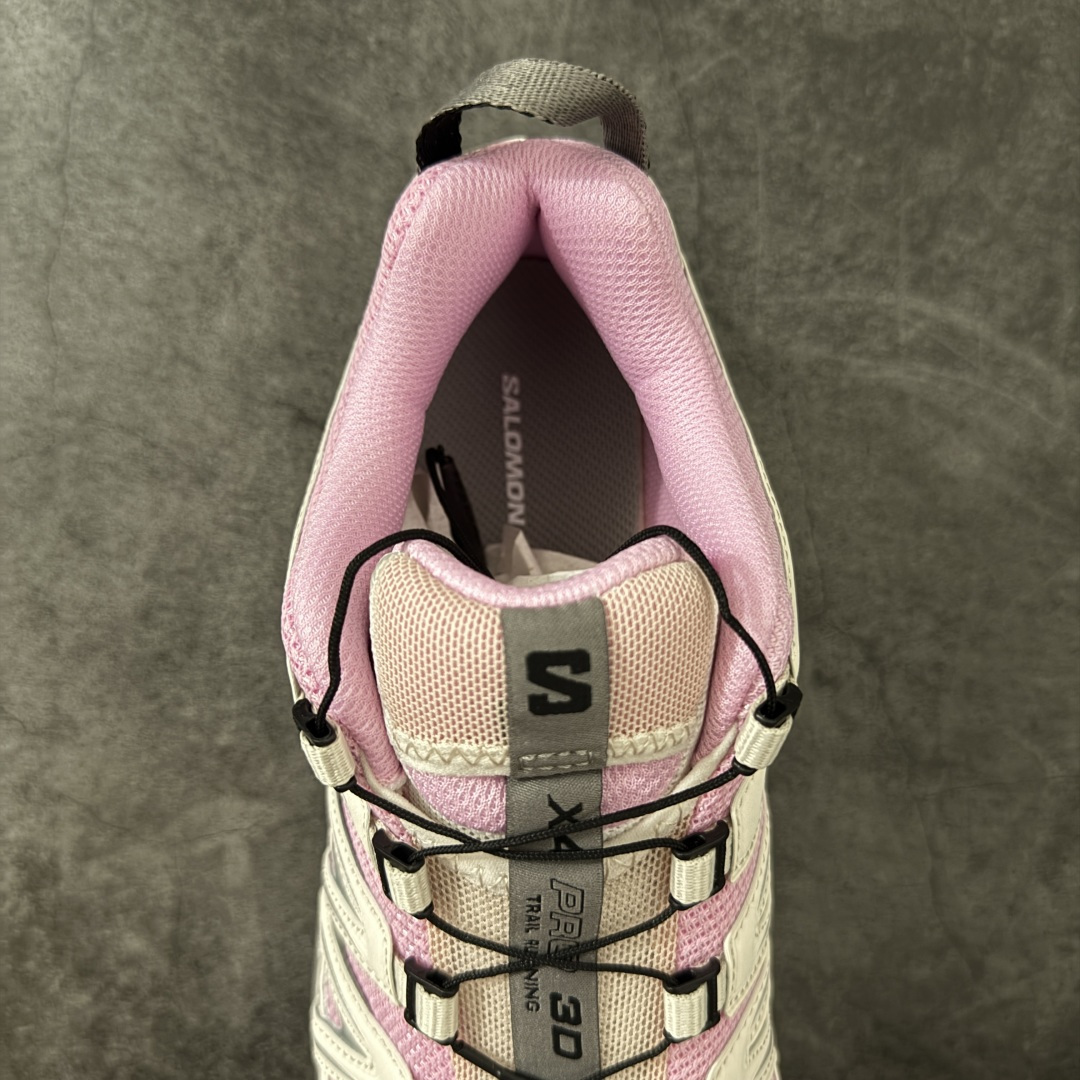 图片[8]-【纯原M版】SALOMON萨洛蒙 × atoms pink XA PRO 3D 樱花 百搭舒适 低帮 户外功能鞋 男女同款 粉灰色 479886 纯原外贸平台特供订 全套原纸板楦头开发 原厂特供网布配套加持 确保原汁原味 完美呈现版型 原档数据独家私模五层组合大底 男女鞋同步官方开发 原装Ortholite轻量化鞋垫 中底布带钢印编号 原厂TPU锁扣 进口港宝加持 后跟自然饱满 还原公司包裹性 鞋面采用SENSIFT贴合技术 全方位贴合包裹脚型 鞋跟部鞋底牵引设计 提供强大的抓地性能 更适应野外崎岖不平的道路 其3D ADVANCED CHASSIS底盘 材料轻量大化 钉齿设计更具稳定性 防护性 鞋底易磨损区运用CONTAGRIP高耐磨材料 应对城市硬质路面长距离跑考验 尺码：36 36.5 37.5 38 38.5 39 40 40.5 41 42 42.5 43 44 44.5 45-选品中心