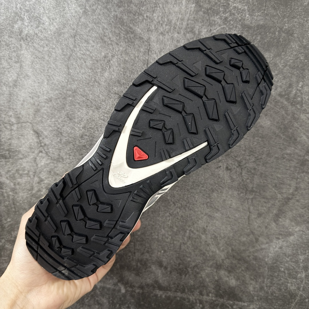 图片[9]-【纯原M版】SALOMON萨洛蒙 × atoms pink XA PRO 3D 樱花 百搭舒适 低帮 户外功能鞋 男女同款 粉灰色 479886 纯原外贸平台特供订 全套原纸板楦头开发 原厂特供网布配套加持 确保原汁原味 完美呈现版型 原档数据独家私模五层组合大底 男女鞋同步官方开发 原装Ortholite轻量化鞋垫 中底布带钢印编号 原厂TPU锁扣 进口港宝加持 后跟自然饱满 还原公司包裹性 鞋面采用SENSIFT贴合技术 全方位贴合包裹脚型 鞋跟部鞋底牵引设计 提供强大的抓地性能 更适应野外崎岖不平的道路 其3D ADVANCED CHASSIS底盘 材料轻量大化 钉齿设计更具稳定性 防护性 鞋底易磨损区运用CONTAGRIP高耐磨材料 应对城市硬质路面长距离跑考验 尺码：36 36.5 37.5 38 38.5 39 40 40.5 41 42 42.5 43 44 44.5 45-选品中心