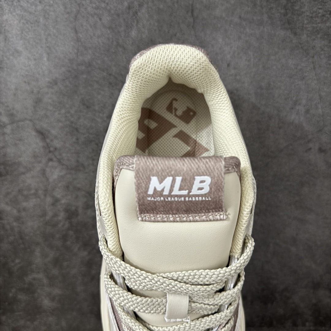 图片[8]-【纯原升级版】韩国洋基队NY大标潮流老爹鞋 MLB小白鞋市面上唯一顶级纯原版本 原材料打造 原楦原档案数据开发版型 完美鞋头弧度/后套收口效果🆚市面文案版本‼️ 原厂立体填充鞋舌海绵 中底注胶孔原数据开发模具大底 原厂转印标 保证不掉字 内增高6cm 原厂1：1模具开发 原厂进口纳米材质 原厂 全套手提袋 原盒雷射防伪标包装 天猫订单品质 官网尺码35-45-选品中心