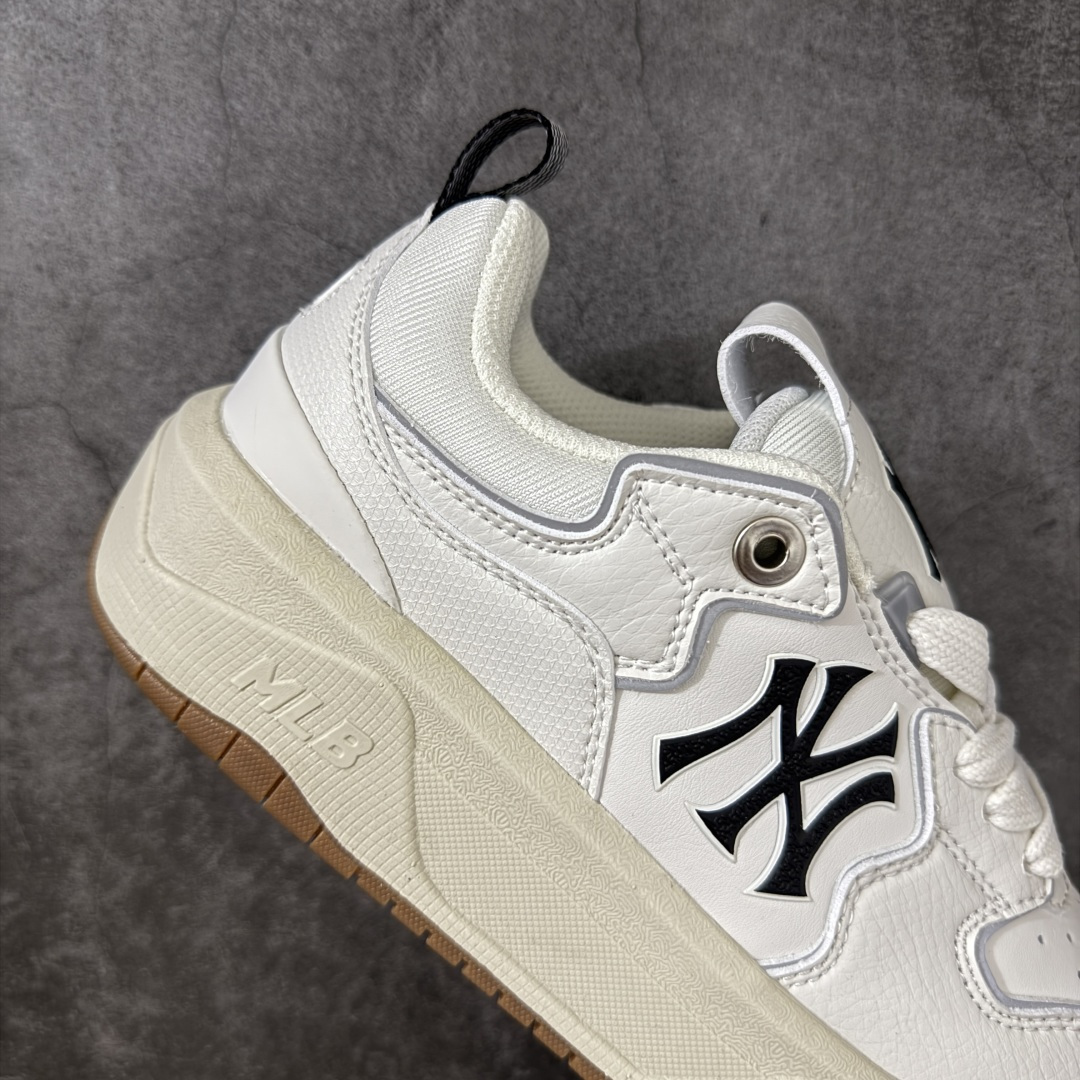 图片[7]-【纯原升级版】韩国洋基队NY大标潮流老爹鞋 MLB小白鞋市面上唯一顶级纯原版本 原材料打造 原楦原档案数据开发版型 完美鞋头弧度/后套收口效果🆚市面文案版本‼️ 原厂立体填充鞋舌海绵 中底注胶孔原数据开发模具大底 原厂转印标 保证不掉字 内增高6cm 原厂1：1模具开发 原厂进口纳米材质 原厂 全套手提袋 原盒雷射防伪标包装 天猫订单品质 官网尺码35-45-选品中心