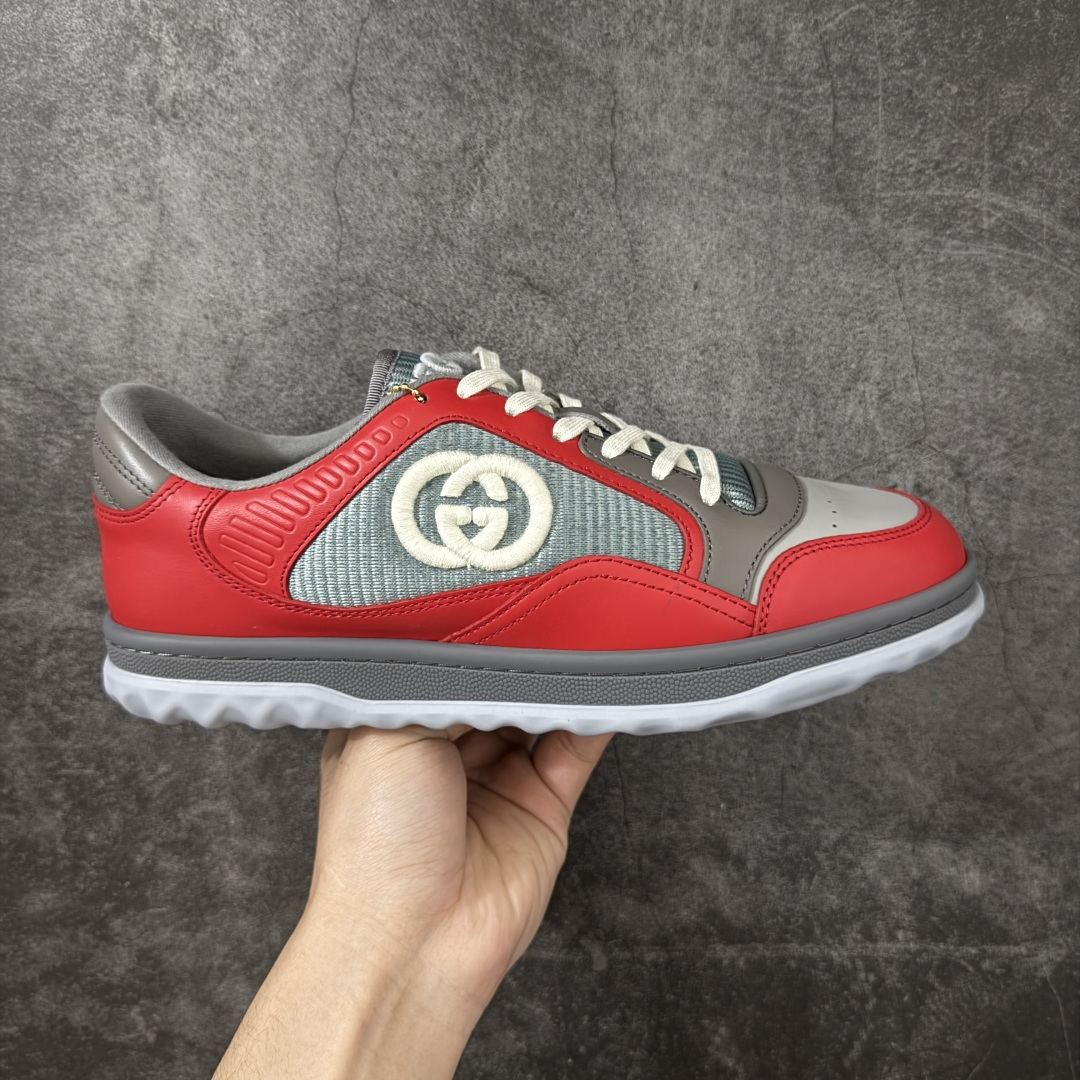 【莞产礼盒版本】纯原顶级Gucci 最新款爆款MAC80 运动鞋 情侣款 休闲 复古 做旧 擦白色小脏鞋 市面顶级版本 古驰MAC80全新爆款系列 精致小巧的互扣式G标识浪漫诠释此系列的美学理念。 选用米白色皮革，复古灵感巧妙融于运动鞋设计，焕新演绎品牌标识 面料：原版定制进口头层牛皮 内里：原版定制进口透气网里 大底：橡胶底 底厚：3cm 尺码 35 36 37 38 39 40 41 42 43 44 45-选品中心