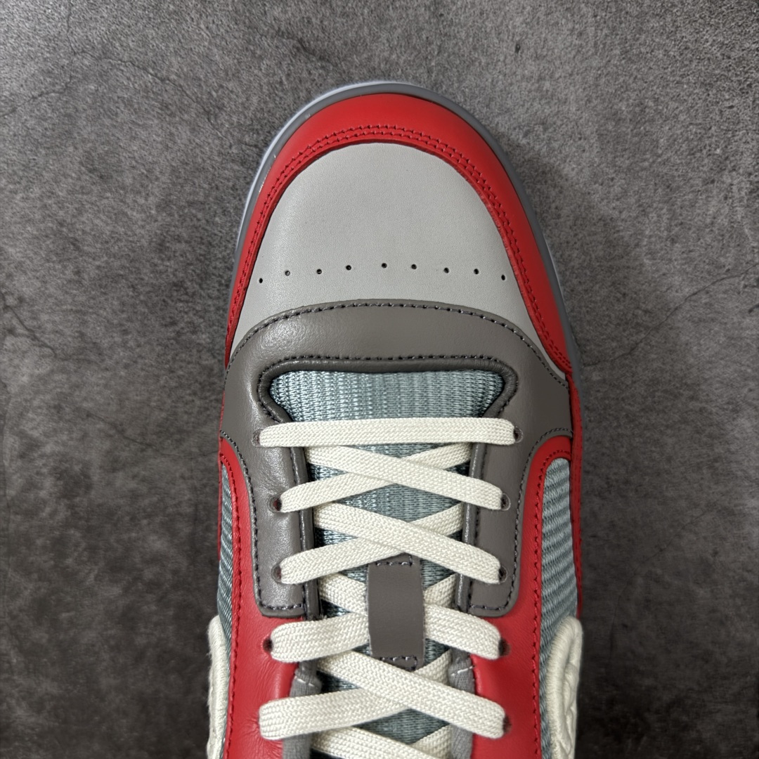 图片[5]-【莞产礼盒版本】纯原顶级Gucci 最新款爆款MAC80 运动鞋 情侣款 休闲 复古 做旧 擦白色小脏鞋 市面顶级版本 古驰MAC80全新爆款系列 精致小巧的互扣式G标识浪漫诠释此系列的美学理念。 选用米白色皮革，复古灵感巧妙融于运动鞋设计，焕新演绎品牌标识 面料：原版定制进口头层牛皮 内里：原版定制进口透气网里 大底：橡胶底 底厚：3cm 尺码 35 36 37 38 39 40 41 42 43 44 45-选品中心