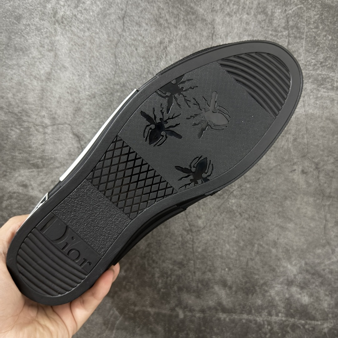 图片[9]-【莞产公司级】Dior B23 Oblique High Top Sneakers 迪奥“CD重影”系列 Cactus jack x Dior 联名款 东莞纯原 原版购入再次全新升级 全鞋细节到材料到包装大幅度提升改正 市面最强版本 可对比 历史最高FK （全套原版一致配件包装） 羊皮贴底拉帮 原装耐弯折耐高温EVC饰片材质 迄今为止唯一原装版本 采用原厂科技面料 无色差问题 随意对比公司 鞋面网纱一比一打样开发 原版一致大底 正确后跟弧度 后尾巴双针走线 完美楦形 尺码：38 39 40 41 42 43 44 45-选品中心