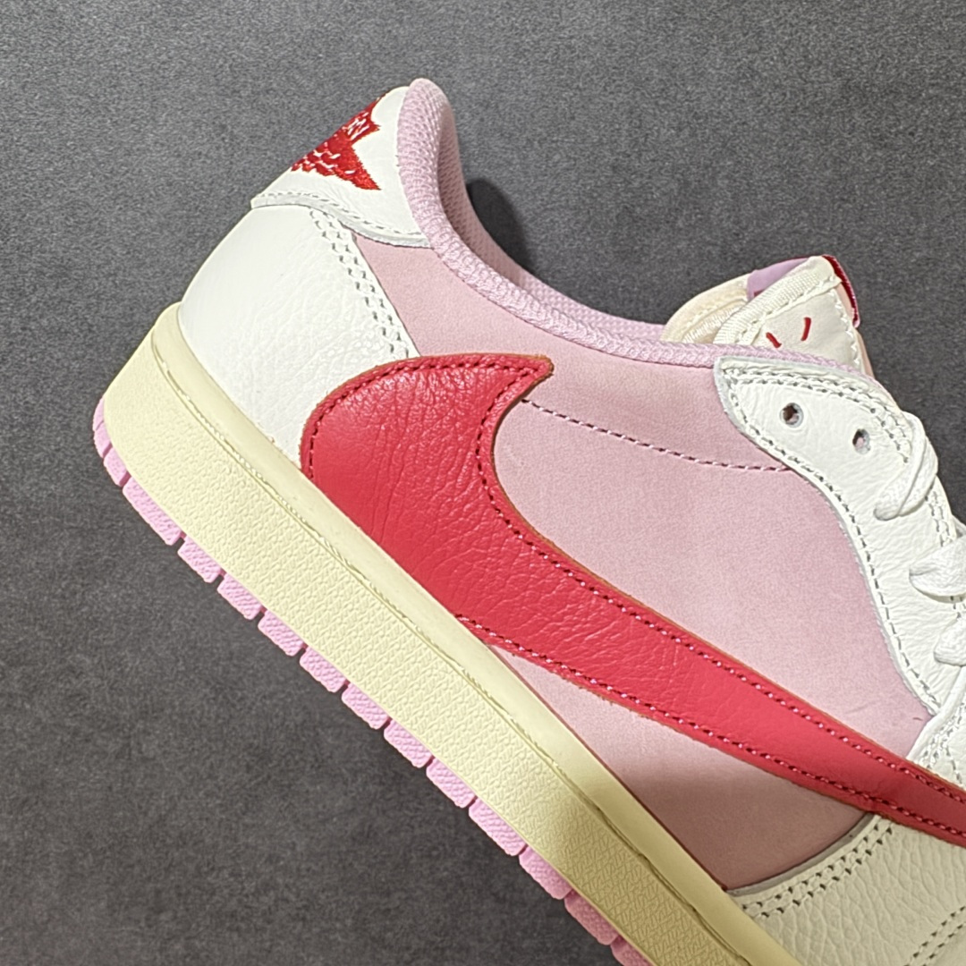 图片[7]-【公司级】Nike Air Jordan 1 x Travis Scott AJ1倒勾 乔一倒钩 耐克 低帮文化篮球鞋 升级原楦原档案数据开发纸版楦型 采用同源纳帕头层皮革鞋面材质 全新底模完美品相清洁度及喷漆效果 完美品质出货 细节如图所示 鞋面切割工整 冲孔整齐干净 中底拉帮线 整体清洁度非常好 货号：IQ7604-101 尺码：36 36.5 37.5 38 38.5 39 40 40.5 41 42 42.5 43 44 45 46 47-选品中心