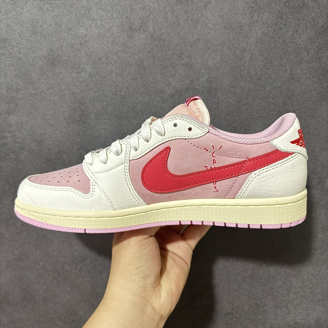 图片[2]-【公司级】Nike Air Jordan 1 x Travis Scott AJ1倒勾 乔一倒钩 耐克 低帮文化篮球鞋 升级原楦原档案数据开发纸版楦型 采用同源纳帕头层皮革鞋面材质 全新底模完美品相清洁度及喷漆效果 完美品质出货 细节如图所示 鞋面切割工整 冲孔整齐干净 中底拉帮线 整体清洁度非常好 货号：IQ7604-101 尺码：36 36.5 37.5 38 38.5 39 40 40.5 41 42 42.5 43 44 45 46 47-选品中心