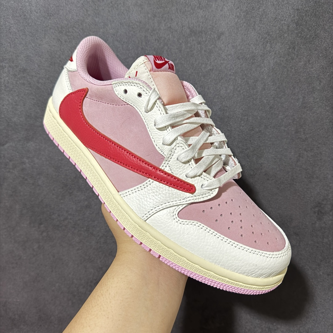 图片[3]-【公司级】Nike Air Jordan 1 x Travis Scott AJ1倒勾 乔一倒钩 耐克 低帮文化篮球鞋 升级原楦原档案数据开发纸版楦型 采用同源纳帕头层皮革鞋面材质 全新底模完美品相清洁度及喷漆效果 完美品质出货 细节如图所示 鞋面切割工整 冲孔整齐干净 中底拉帮线 整体清洁度非常好 货号：IQ7604-101 尺码：36 36.5 37.5 38 38.5 39 40 40.5 41 42 42.5 43 44 45 46 47-选品中心