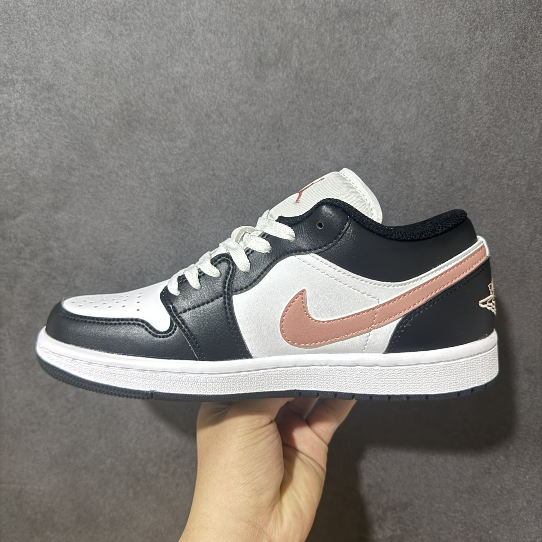 图片[2]-【H11纯原】Nike Air Jordan 1 Low SE AJ1 乔一 舒适贴合 防滑耐磨 低帮 复古篮球鞋 货号：553558-165 尺码：35.5 36 36.5 37.5 38 38.5 39 40 40.5 41 42 42.5 43 44 45 46 47.5 #H11顶级纯原 纯原外贸平台特供订单 #全套原纸板楦头开发 #原厂特供材料配套加持 #确保原汁原味 完美呈现版型 #原档数据独家私模大底 #男女鞋同步官方开发至48.5 #原装进口轻量化鞋垫 #进口港宝加持 后跟自然饱满 还原公司包裹性 #鞋面采用原装数据贴合技术 #全方位贴合包裹脚型 #鞋跟部鞋底牵引设计 #提供强大的抓地性能 #更适应不同实战场地路面-选品中心