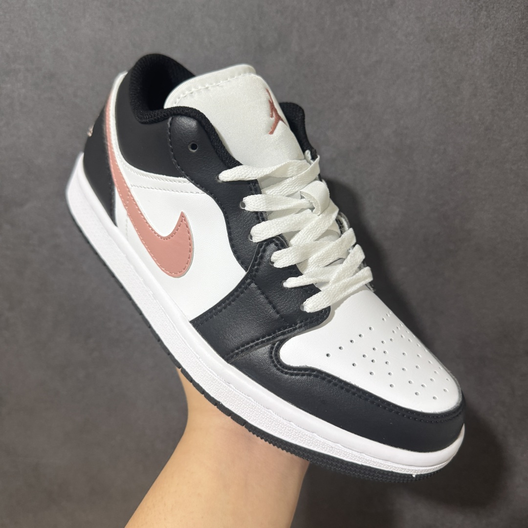 图片[3]-【H11纯原】Nike Air Jordan 1 Low SE AJ1 乔一 舒适贴合 防滑耐磨 低帮 复古篮球鞋 货号：553558-165 尺码：35.5 36 36.5 37.5 38 38.5 39 40 40.5 41 42 42.5 43 44 45 46 47.5 #H11顶级纯原 纯原外贸平台特供订单 #全套原纸板楦头开发 #原厂特供材料配套加持 #确保原汁原味 完美呈现版型 #原档数据独家私模大底 #男女鞋同步官方开发至48.5 #原装进口轻量化鞋垫 #进口港宝加持 后跟自然饱满 还原公司包裹性 #鞋面采用原装数据贴合技术 #全方位贴合包裹脚型 #鞋跟部鞋底牵引设计 #提供强大的抓地性能 #更适应不同实战场地路面-选品中心