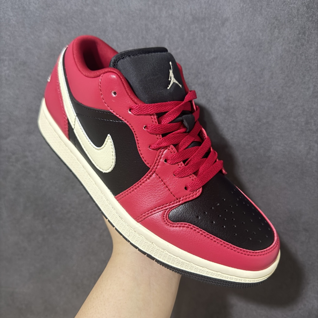 图片[3]-【H11纯原】Nike Air Jordan 1 Low SE AJ1 乔一 舒适贴合 防滑耐磨 低帮 复古篮球鞋 货号：DC0774-605 尺码：35.5 36 36.5 37.5 38 38.5 39 40 40.5 41 42 42.5 43 44 45 46 47.5 #H11顶级纯原 纯原外贸平台特供订单 #全套原纸板楦头开发 #原厂特供材料配套加持 #确保原汁原味 完美呈现版型 #原档数据独家私模大底 #男女鞋同步官方开发至48.5 #原装进口轻量化鞋垫 #进口港宝加持 后跟自然饱满 还原公司包裹性 #鞋面采用原装数据贴合技术 #全方位贴合包裹脚型 #鞋跟部鞋底牵引设计 #提供强大的抓地性能 #更适应不同实战场地路面-选品中心