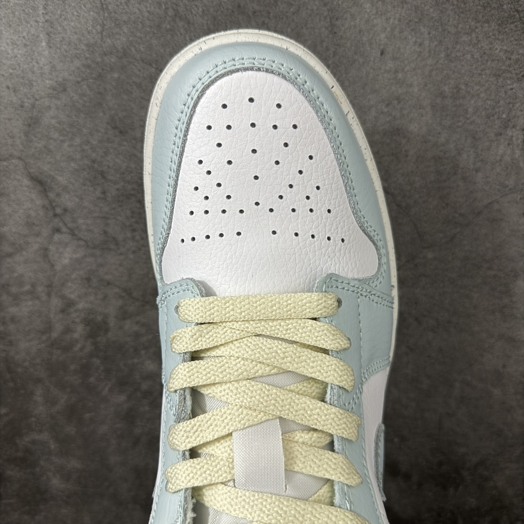 图片[5]-【DT纯原】Air Jordan 1 AJ1 乔一 低帮复古篮球鞋 男女同款 蓝白 HJ5999-400  市面中低帮最具代表性版本没有之一 口碑大厂出品 品控大底版型不断改良更新 全套原纸板楦头开发 确保原汁原味 完美呈现版型 完美零毛边处理 原厂内置全掌气垫 价格定位良心 平台专用代工流水线出品 一眼公司既视感 拿到手的一瞬间就与众不同 碾压市面所有版本 全部原鞋开发 每一个配色都会采购原鞋确认细节 打破市面看图做货无好货之说 尺码：35.5-46-选品中心