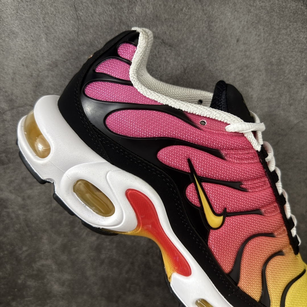 图片[7]-【Max纯原版】Nike Air Max Plus TN气垫系列跑鞋 全新一比一高端版本 真正的市场T1品质 更多配色陆续出货 真正的用心研发 一点一点抠出来的 品质 品控细节 随便闭眼对比市场任何版本 全套原纸板楦头开发 完美呈现版型 工艺流程均与原鞋保持一致 Turned Air 中底缓震技术 鞋面弧度与大底弧度一致 鞋头正确TPU材质 鞋面高频TPU材质1.0厚度 原鞋一致层次感 超越公司货的品控标准 多道QC质检 货号：DX0755-600 尺码：36 36.5 37.5 38 38.5 39 40 40.5 41 42 42.5 43 44 44.5 45 46-选品中心