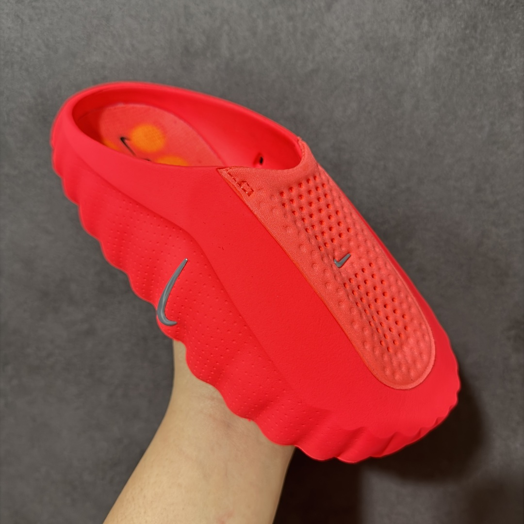 图片[3]-【公司级】Nike Mind 001 黑科技足底按摩舒适柔软包头拖鞋 该系列首作 Mind 001 从神经科学中汲取灵感，打造出一款不仅外观独特，更能为穿着者带来别样感知体验的运动拖鞋，此次新作将继续延续此核心方向。历时十年打磨的 Mind 系列，承载着 Nike 对未来鞋款的愿景呈现。系列中的每双鞋，外底均由 22 个独立泡沫结节构成，旨在模拟赤足般的体验。这些结节通过与足底感官感受器的相互作用，从而促进人体的自然步态。 货号：HQ4307-003、HQ4307-002、HQ4307-001、HQ4307-600 尺码：36-48-选品中心
