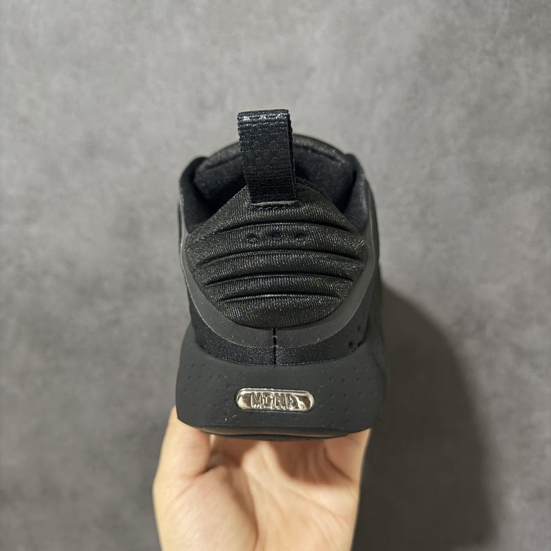 图片[4]-【公司级】Nike Mind 002 耐克 舒适柔软 科技训练鞋 黑科技产物 作为耐克首款结合神经科学研发的鞋款 它最大的设计在于鞋底 鞋底嵌有22个独立泡棉节点 上脚后能有效刺激足底触觉 搭配吸睛的外观 适合在运动后松时穿着 带来独特体验 货号：HQ4308-001 尺码：36-45-选品中心