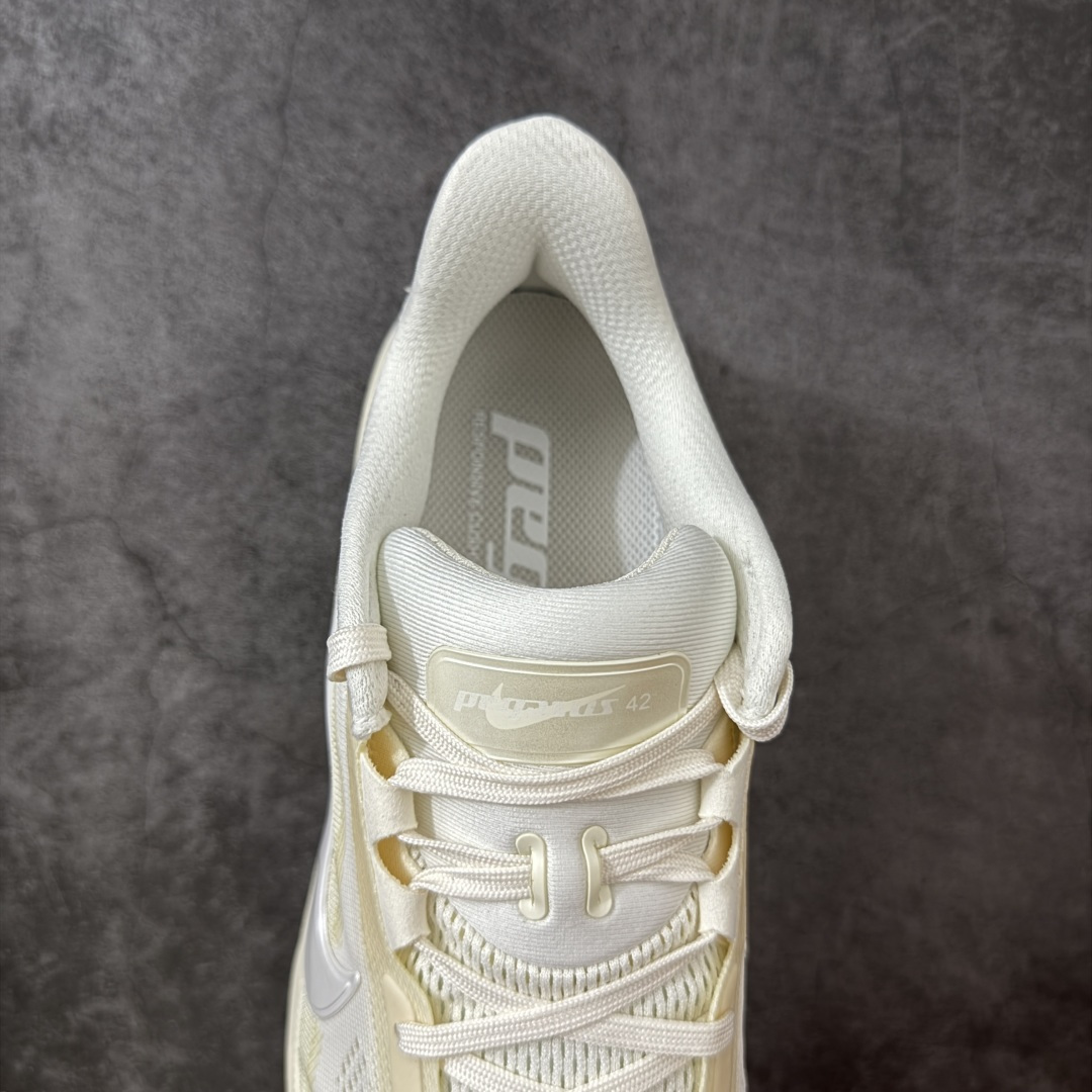 图片[8]-【XE纯原】Nike Air Zoom Pegasus 42 登月42代超级飞马系列马拉松跑步鞋 IB1881-106 平台专供 充正品质 之前未流通市场版本 内里嵌入定型海绵 中底搭载前Zoom+全掌React配置 全部原鞋开发打造 所有细节全部同步原版 全新一代拥有 Zoom Air 一如既往的稳定感和流畅感 鞋面采用工程网眼设计 为特定高热区域营造出色透气性 进一步增加鞋面的穿孔数量 让足部能够快速散热 中足搭配 Flywire 飞线 在高速运动时营造舒适稳定的贴合感 内置Zoon气垫加持 动力十足！ 尺码： 36-46-选品中心