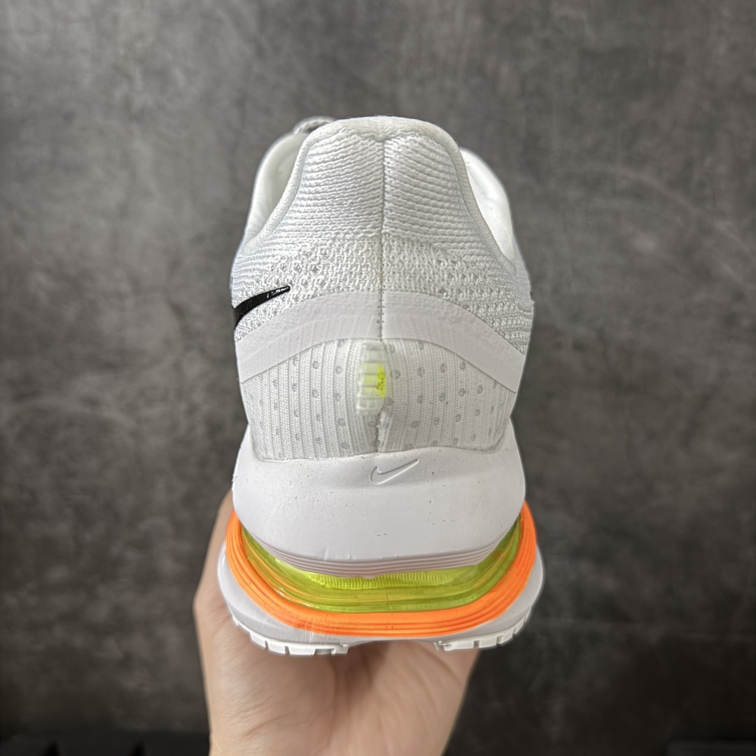 图片[4]-【纯原S版】Nike Pegasus Premium SE 舒适百搭减震防滑耐磨透气 低帮跑步鞋 简约又不失活力，上脚超吸睛。  它不仅颜值高，性能更是一绝！  全掌气垫科技，减震防滑超耐磨，每一步都能感受到强劲回弹，给双脚舒适支撑。  透气鞋面，跑步时双脚也能自由呼吸。    #独家原包 原底原料 开模打造  #原厂鞋标 高精密准度  #原楦原纸板开发 匹配原版98%以上  #后跟弧度 正确呈现  #原厂皮料 质感无敌  #皮料切割干净 无任何毛边 清洁度细节完美  货号：HQ2592-105  尺码：35.5-46-选品中心