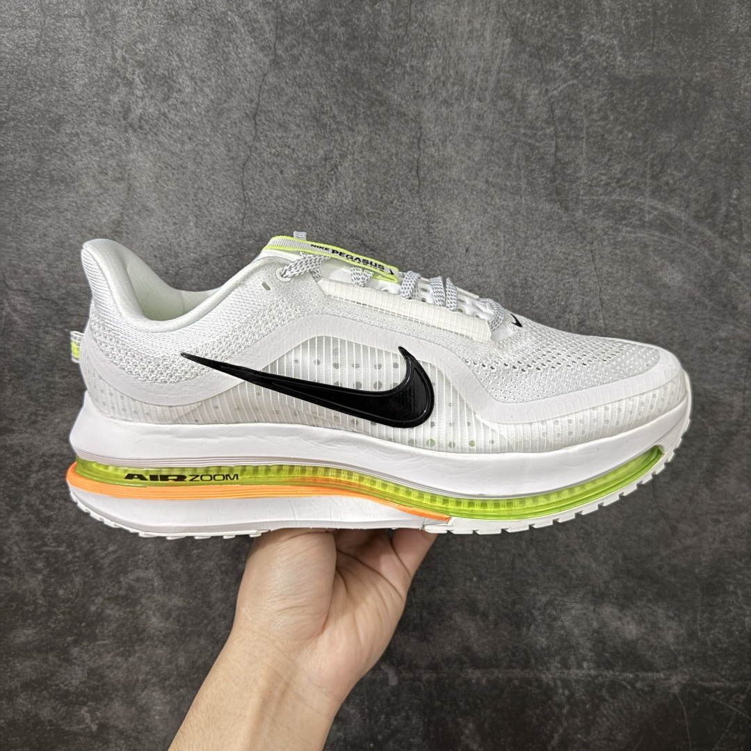 【纯原S版】Nike Pegasus Premium SE 舒适百搭减震防滑耐磨透气 低帮跑步鞋 简约又不失活力，上脚超吸睛。  它不仅颜值高，性能更是一绝！  全掌气垫科技，减震防滑超耐磨，每一步都能感受到强劲回弹，给双脚舒适支撑。  透气鞋面，跑步时双脚也能自由呼吸。    #独家原包 原底原料 开模打造  #原厂鞋标 高精密准度  #原楦原纸板开发 匹配原版98%以上  #后跟弧度 正确呈现  #原厂皮料 质感无敌  #皮料切割干净 无任何毛边 清洁度细节完美  货号：HQ2592-105  尺码：35.5-46-选品中心