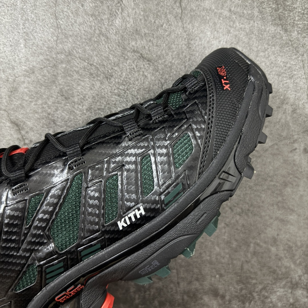 图片[6]-【纯原版】Salomon XT-4K Kith 萨洛蒙系列低帮城市越野机能透气休闲运动鞋 477723 鞋舌处附有迷你网眼袋收纳鞋绳以及下方的多色 Logo 标签 接着搭载奶油色 ACS 技术中底以及金色 TPU 塑料部件提升鞋款耐用性 中底与鞋面之间饰有海蓝色条状细节有效增添鞋款层次 最后应用黑色 Contragrip Chevron 外底完成鞋款设计 这次配色颇为高调 两款配色均以绚丽的渐变设计呈现 一款以粉紫渐变主打 另一款以黄绿渐变呈现 视觉效果相当吸睛 鞋面的使用玻璃纤维覆盖物加固 并通过细绳扣系带系统进行锁定 Salomon 的品牌logo 出现在脚后跟和前掌部位 中底虽然偏薄 但非常耐用 与模压塑料ACS 框架以及致密AC2 Muscle 鞋底单元结合 能够提供出色的支撑力和缓冲性 尺码：36 36.5 37.5 38 38.5 39 40 40.5 41 42 42.5 43 44 44.5 45-选品中心