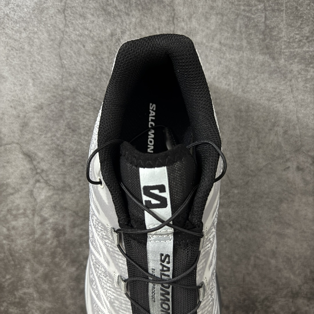 图片[8]-【巅峰版】 Salomon XT-6 灰色 萨洛蒙复古潮流户外机能登山跑鞋 478738 纯原外贸平台特供订单 耗时半年巨作 全套原纸板楦头开发 原厂特供网布配套加持 确保原汁原味 完美呈现版型 原档数据独家私模五层组合大底 原装Ortholite轻量化鞋垫 中底布带钢印编号 原厂TPU锁扣 进口港宝加持 后跟自然饱满 还原公司包裹性 鞋面以“锯齿”状的包裹系统呈现 在基色底之下加入了各种色点缀 将公司的最新技术和时尚前卫的造型融入耐用的长跑款式中 鞋面由 TPU 薄膜制成 并焊接在高耐磨网眼上 使其既时尚又坚固 由 ACS底盘支撑 可增强稳定性和支撑力 以及由橡胶凸耳 Contragrip外底覆盖的 EVA 缓冲中底 旨在应对崎岖的地形 鞋舌上的彩色Salomon 标签、Quicklace 系统以及鞋头、鞋舌和鞋跟上的附加品牌使细节更加完美 让穿着者可以轻松驾驭户外与通勤下的任何运动生活场景 无缝鞋身户外随意纵横 颜值与脚感兼备 出街通勤 绝对非常吸睛 你值得拥有 尺码：36 36.5 37.5 38 38.5 39 40 40.5 41 42 42.5 43 44 44.5 45-选品中心