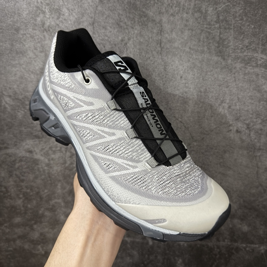图片[3]-【巅峰版】 Salomon XT-6 灰色 萨洛蒙复古潮流户外机能登山跑鞋 478738 纯原外贸平台特供订单 耗时半年巨作 全套原纸板楦头开发 原厂特供网布配套加持 确保原汁原味 完美呈现版型 原档数据独家私模五层组合大底 原装Ortholite轻量化鞋垫 中底布带钢印编号 原厂TPU锁扣 进口港宝加持 后跟自然饱满 还原公司包裹性 鞋面以“锯齿”状的包裹系统呈现 在基色底之下加入了各种色点缀 将公司的最新技术和时尚前卫的造型融入耐用的长跑款式中 鞋面由 TPU 薄膜制成 并焊接在高耐磨网眼上 使其既时尚又坚固 由 ACS底盘支撑 可增强稳定性和支撑力 以及由橡胶凸耳 Contragrip外底覆盖的 EVA 缓冲中底 旨在应对崎岖的地形 鞋舌上的彩色Salomon 标签、Quicklace 系统以及鞋头、鞋舌和鞋跟上的附加品牌使细节更加完美 让穿着者可以轻松驾驭户外与通勤下的任何运动生活场景 无缝鞋身户外随意纵横 颜值与脚感兼备 出街通勤 绝对非常吸睛 你值得拥有 尺码：36 36.5 37.5 38 38.5 39 40 40.5 41 42 42.5 43 44 44.5 45-选品中心