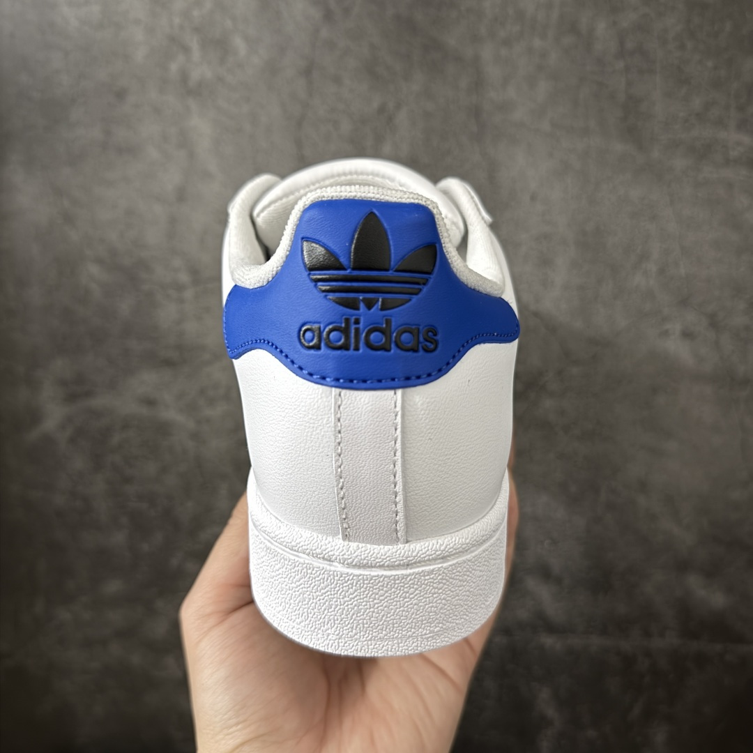 图片[4]-【H11顶级头层版】adidas originals Superstar 2 贝壳头 简约经典 舒适时尚 复古板鞋 男女同款 白蓝 货号：JQ4729 全新升级版 皮料改进至头层原厂皮 原盒 原底原料 开模打造 原厂织唛鞋标 高精密准度 原楦原纸板开发 匹配原版98%以上 后跟垫棉独家呈现 反口里弧度正确 原厂鞋垫 背胶 后跟电绣针数 与正品一致 原厂皮料 原厂车缝线 质感无敌 皮料切割干净 无任何毛边 清洁度细节完美 进口港宝加持 后跟自然饱满 还原公司包裹性 鞋面采用原装数据贴合技术 全方位贴合包裹脚型 鞋跟部鞋底牵引设计 提供强大的抓地性能 更适应不同实战场地路面 尺码：35.5 36 36.5 37.5 38 38.5 39 40 40.5 41 42 42.5 43 44 45-选品中心