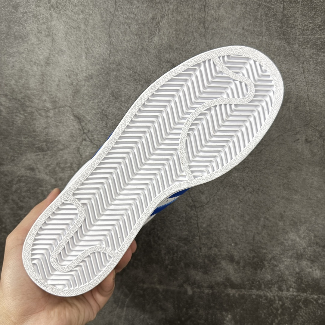 图片[9]-【H11顶级头层版】adidas originals Superstar 2 贝壳头 简约经典 舒适时尚 复古板鞋 男女同款 白蓝 货号：JQ4729 全新升级版 皮料改进至头层原厂皮 原盒 原底原料 开模打造 原厂织唛鞋标 高精密准度 原楦原纸板开发 匹配原版98%以上 后跟垫棉独家呈现 反口里弧度正确 原厂鞋垫 背胶 后跟电绣针数 与正品一致 原厂皮料 原厂车缝线 质感无敌 皮料切割干净 无任何毛边 清洁度细节完美 进口港宝加持 后跟自然饱满 还原公司包裹性 鞋面采用原装数据贴合技术 全方位贴合包裹脚型 鞋跟部鞋底牵引设计 提供强大的抓地性能 更适应不同实战场地路面 尺码：35.5 36 36.5 37.5 38 38.5 39 40 40.5 41 42 42.5 43 44 45-选品中心