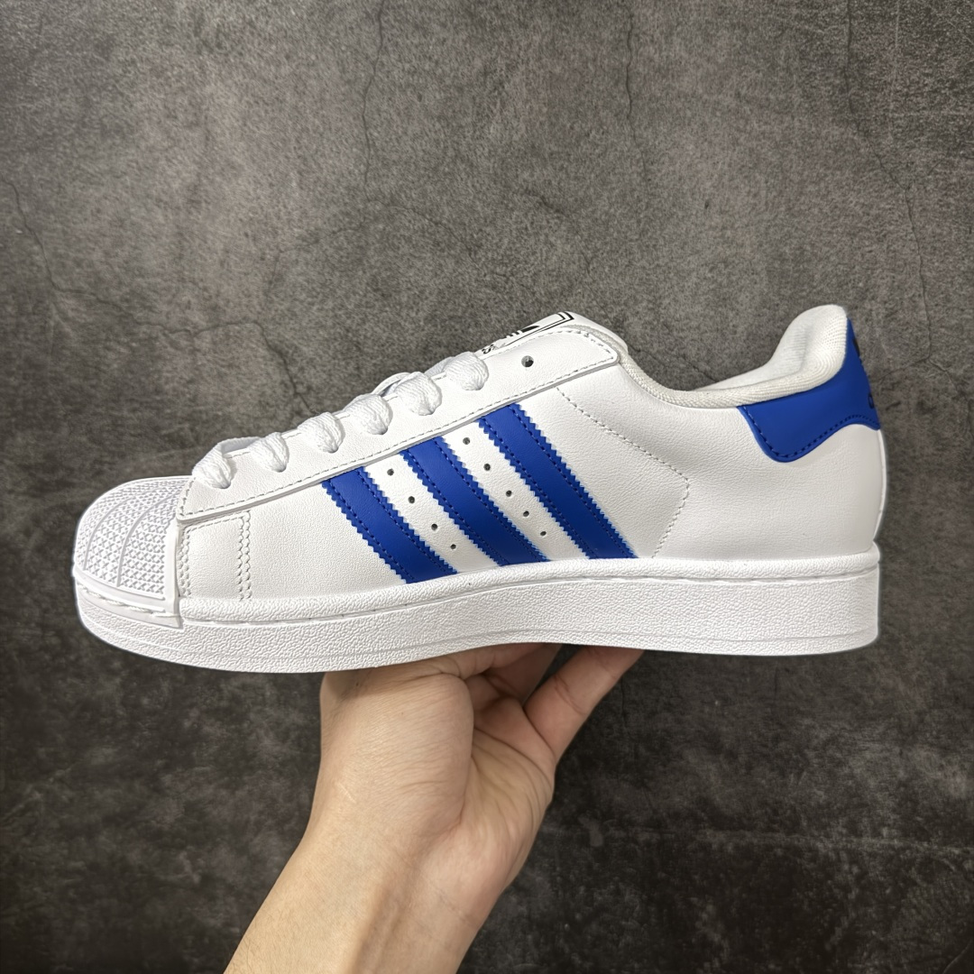 图片[2]-【H11顶级头层版】adidas originals Superstar 2 贝壳头 简约经典 舒适时尚 复古板鞋 男女同款 白蓝 货号：JQ4729 全新升级版 皮料改进至头层原厂皮 原盒 原底原料 开模打造 原厂织唛鞋标 高精密准度 原楦原纸板开发 匹配原版98%以上 后跟垫棉独家呈现 反口里弧度正确 原厂鞋垫 背胶 后跟电绣针数 与正品一致 原厂皮料 原厂车缝线 质感无敌 皮料切割干净 无任何毛边 清洁度细节完美 进口港宝加持 后跟自然饱满 还原公司包裹性 鞋面采用原装数据贴合技术 全方位贴合包裹脚型 鞋跟部鞋底牵引设计 提供强大的抓地性能 更适应不同实战场地路面 尺码：35.5 36 36.5 37.5 38 38.5 39 40 40.5 41 42 42.5 43 44 45-选品中心
