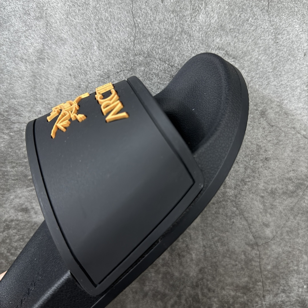 图片[6]-【莞产纯原】始祖鸟Arcteryx Slipper 百搭柔软 防滑一字拖鞋 中底设计提供更佳支撑和舒适感受 一片式鞋面搭配加厚衬里 贴合脚面 给予舒适脚感 尺码：39 40 41 42 43 44 45-选品中心