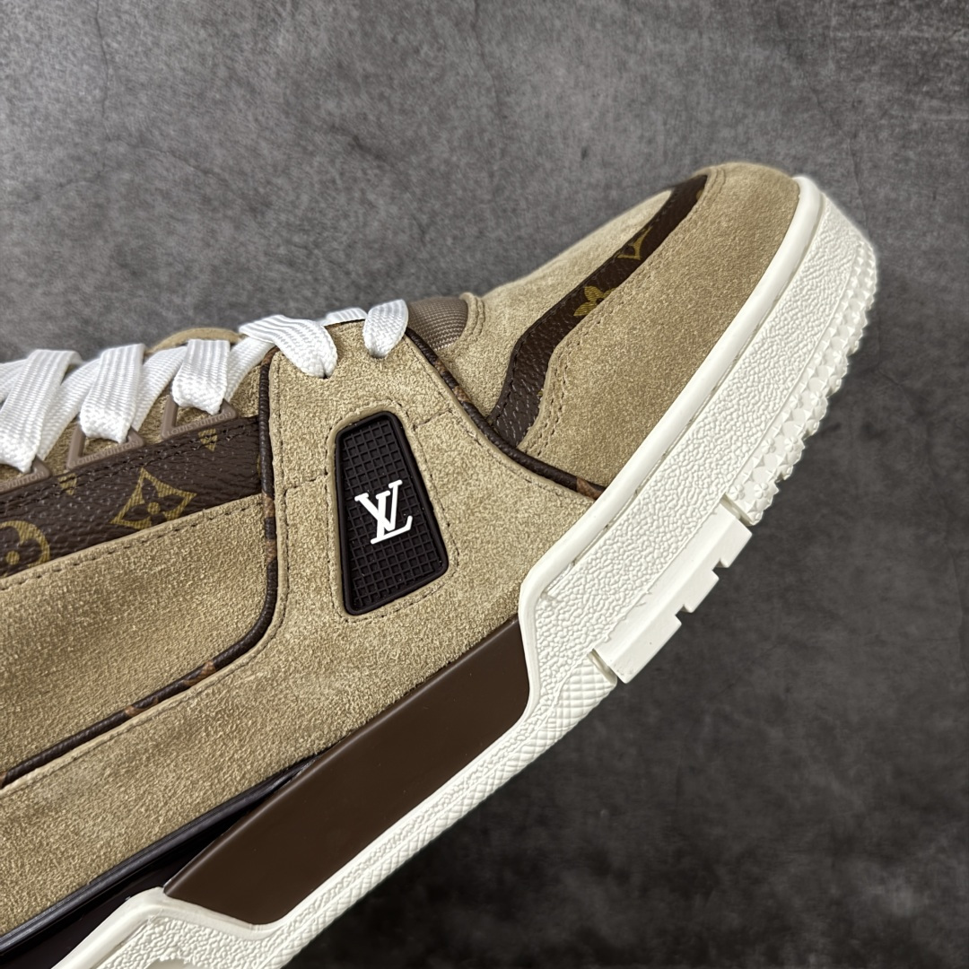 图片[6]-【广东公司级礼盒版】LV Louis Vuitton Trainer 低帮休闲板鞋 代购级别 ZP级全套包装 原版购入历时近两个月开发打造！ 经典多拼色超好看 原版完美楦型 调试了两个月 鞋面独家订制压纹粒面小牛皮 大底TPU、模具费2w+ 质感媲美原版 垫脚聚米微料加透气英伦网布 细节原版一致 ❗️请注意区分市面通货材料 版型 包装配件 尺码： 38 39 40 41 42 43 44 45-选品中心