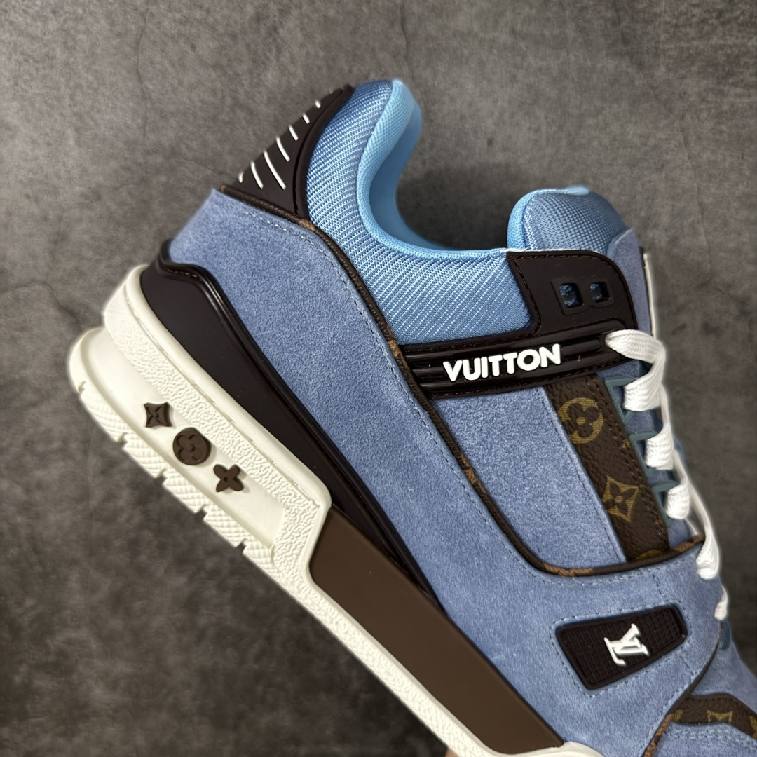 图片[7]-【广东公司级礼盒版】LV Louis Vuitton Trainer 低帮休闲板鞋 代购级别 ZP级全套包装 原版购入历时近两个月开发打造！ 经典多拼色超好看 原版完美楦型 调试了两个月 鞋面独家订制压纹粒面小牛皮 大底TPU、模具费2w+ 质感媲美原版 垫脚聚米微料加透气英伦网布 细节原版一致 ❗️请注意区分市面通货材料 版型 包装配件 尺码： 38 39 40 41 42 43 44 45-选品中心
