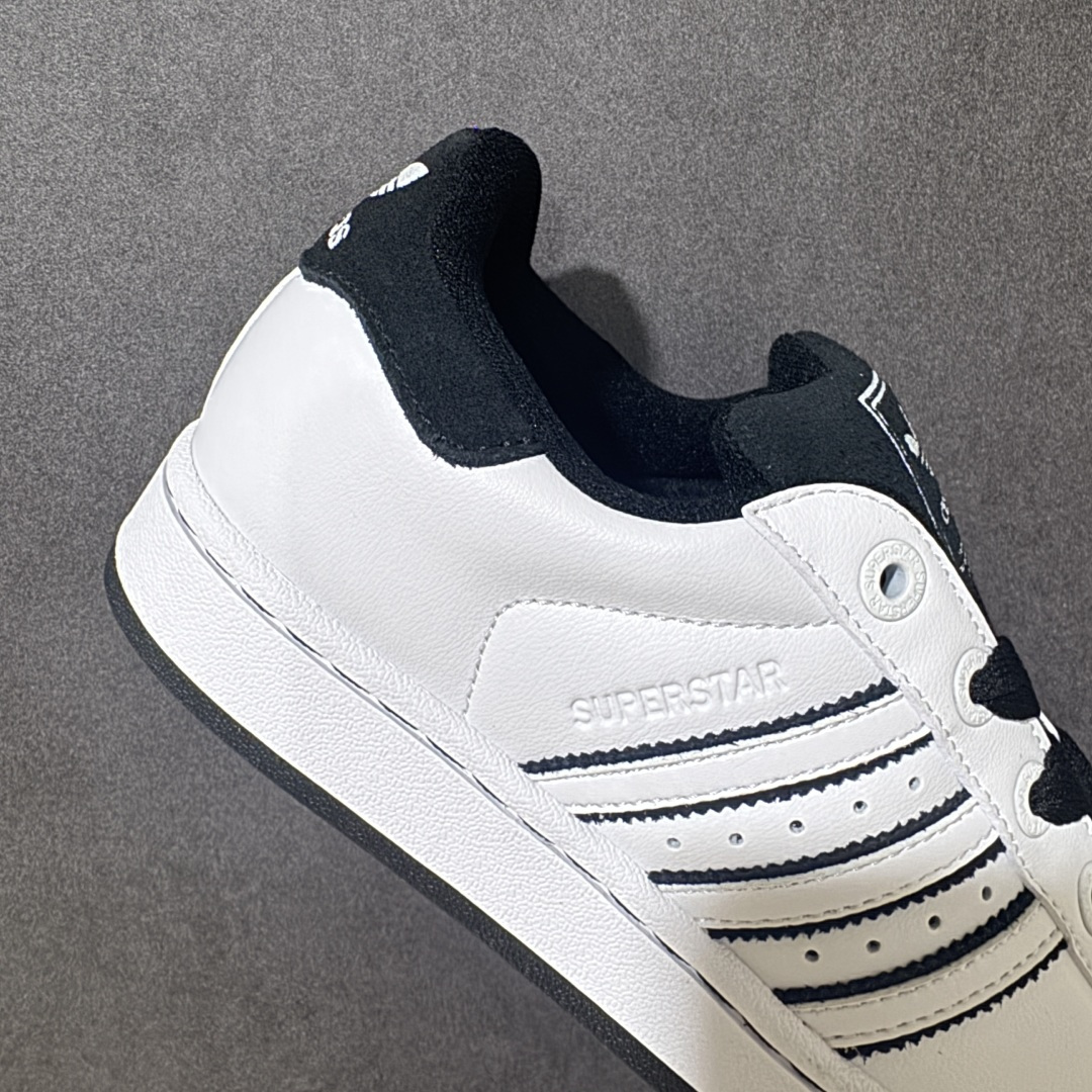 图片[5]-【H11顶级头层版】adidas originals Superstar 2 贝壳头 简约经典 舒适时尚 复古板鞋 男女同款 黑白 货号：JH5469 全新升级版 皮料改进至头层原厂皮 原盒 原底原料 开模打造 原厂织唛鞋标 高精密准度 原楦原纸板开发 匹配原版98%以上 后跟垫棉独家呈现 反口里弧度正确 原厂鞋垫 背胶 后跟电绣针数 与正品一致 原厂皮料 原厂车缝线 质感无敌 皮料切割干净 无任何毛边 清洁度细节完美 进口港宝加持 后跟自然饱满 还原公司包裹性 鞋面采用原装数据贴合技术 全方位贴合包裹脚型 鞋跟部鞋底牵引设计 提供强大的抓地性能 更适应不同实战场地路面 尺码：35.5 36 36.5 37.5 38 38.5 39 40 40.5 41 42 42.5 43 44 45-选品中心
