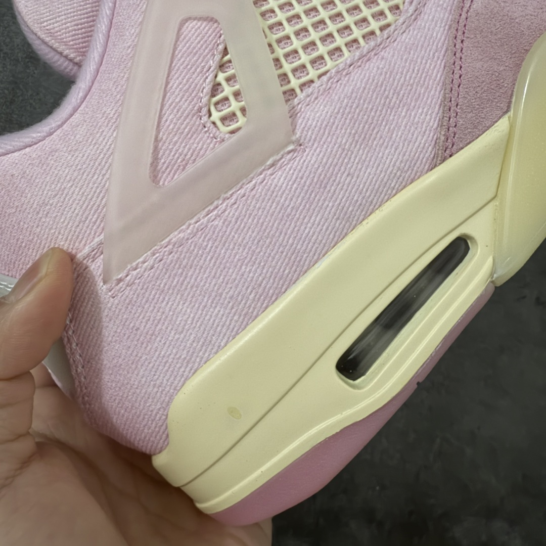 图片[3]-【TK至尊版】Air Jordan 4 Retro AJ4 2026水洗丹宁 粉色IB6716-600 目前市面所有大厂中 品质材料细节最好的一个版本 原汁原味完美呈现四代版型 一比一鞋头弧度高度趴度鞋身弧度 原厂麂皮绒皮料材质 数据细节工艺流程均保持公司一致 细节品控鞋型随意秒杀市面版本 原厂TPU网格鞋带扣 正确内里网布 菱角分明不变形无多余毛边 柔软性质感一致于原鞋 原厂织唛标 原厂飞人电绣工艺 独家绑鞋带手法 印刷中底布 四线拉帮 米色美纹纸贴合固定 进口港宝加持 后跟自然饱满 全鞋荧光划线卡点 追求极致完美 每一双都是工艺品 多重QC质检 超越公司货的品控标准 实实在在的免检产品 尺码：36-47.5-选品中心